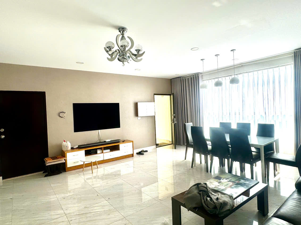 Panorama luxury apartment for rent in Phu My Hung, District 7 has 3 bedrooms on the 17th floor with a fully furnished river view 6