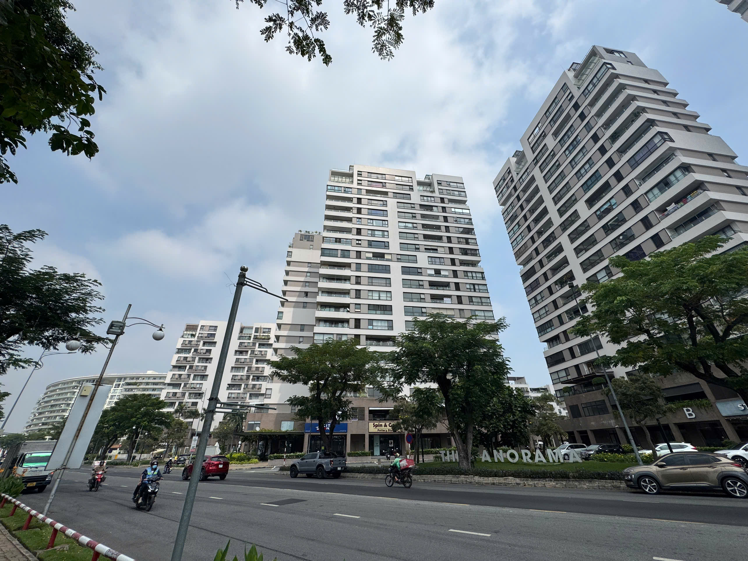 Panorama Phu My Hung apartment for sale, District 7 has 3 bedrooms, basic furniture on the high floor, river view 4
