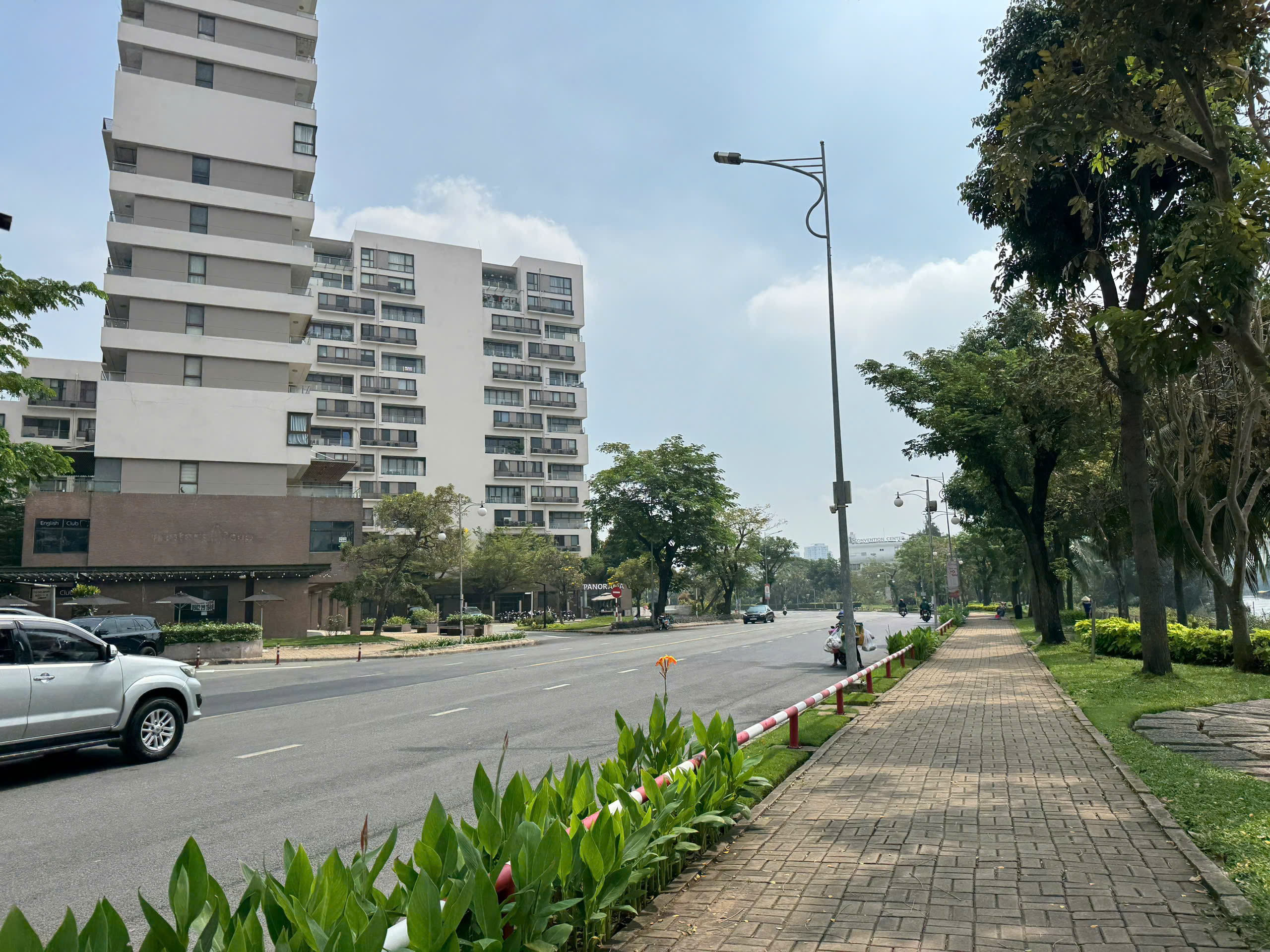 Panorama Phu My Hung apartment for sale, District 7 has 3 bedrooms, basic furniture on the high floor, river view 1