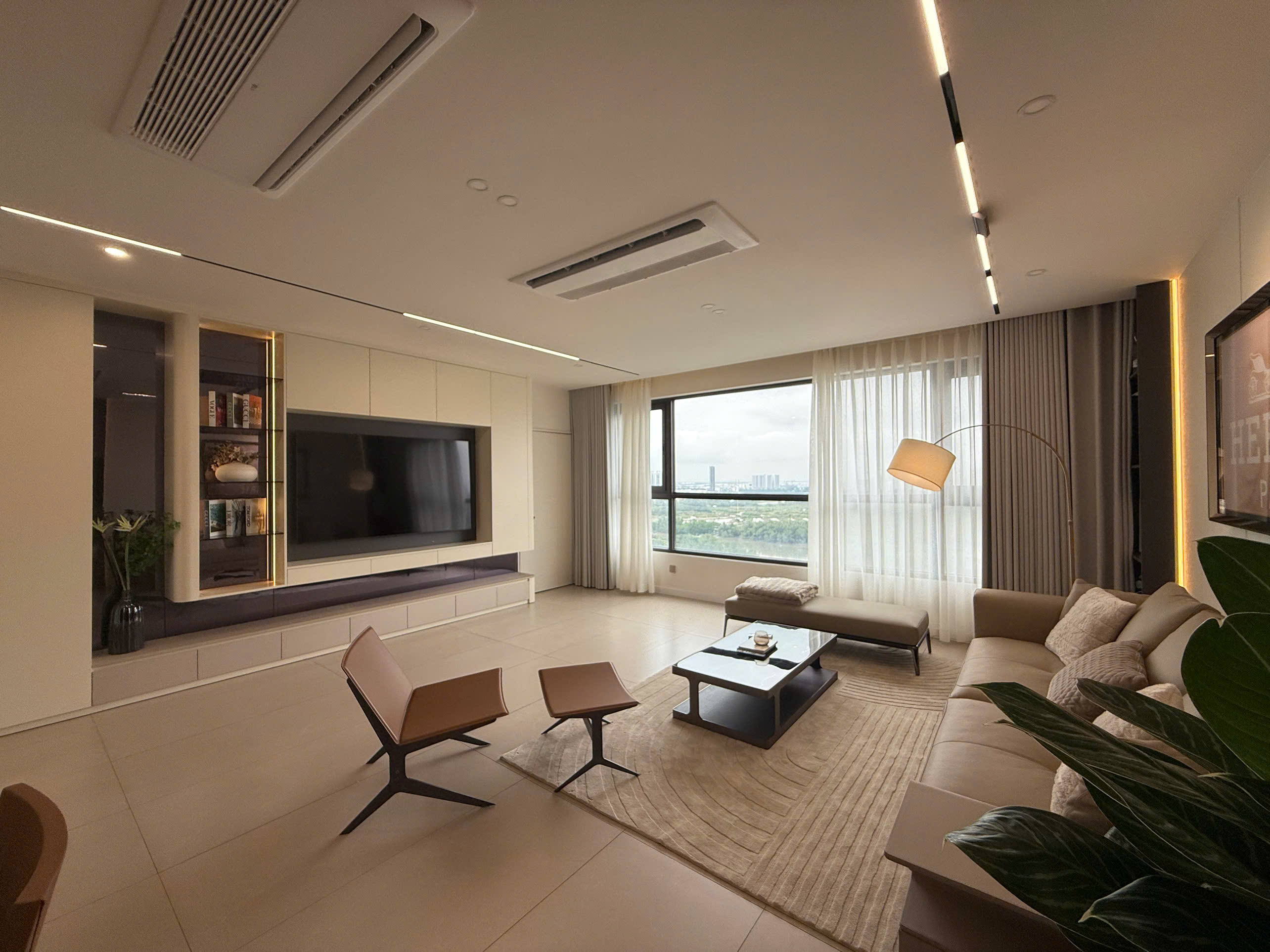 Bán 2 căn hộ Panorama Phú Mỹ Hưng, Quận 7 có 3 phòng ngủ + 2 phòng gia nhân view sông lầu 18 – 312m2 1