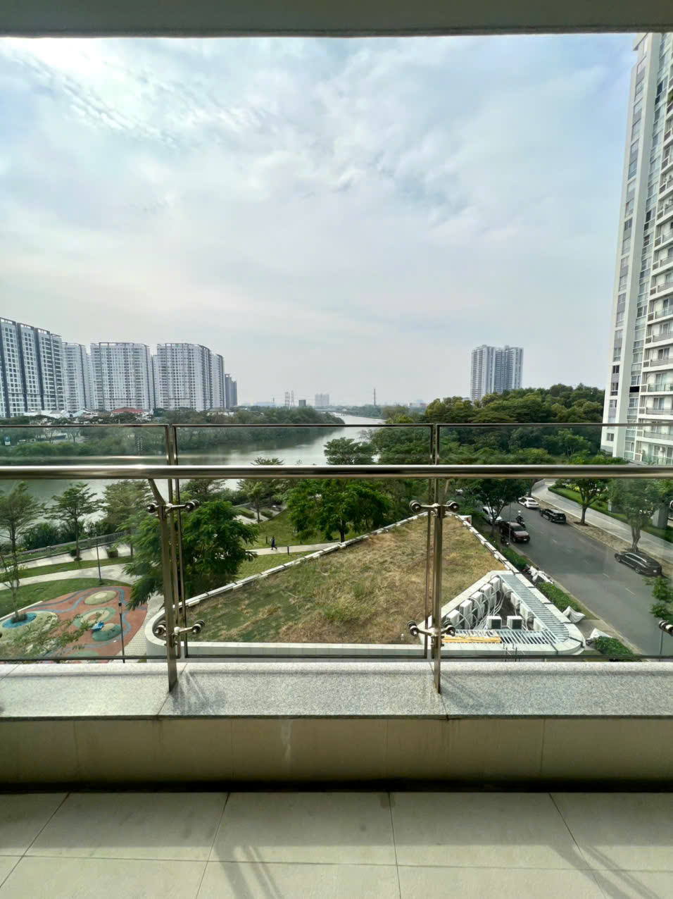 Riverpark Premier Phu My Hung luxury apartment for rent has 3 bedrooms, river view, beautiful interior 3