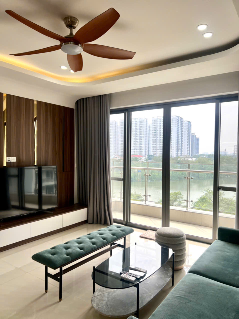 Riverpark Premier Phu My Hung luxury apartment for rent has 3 bedrooms, river view, beautiful interior 9