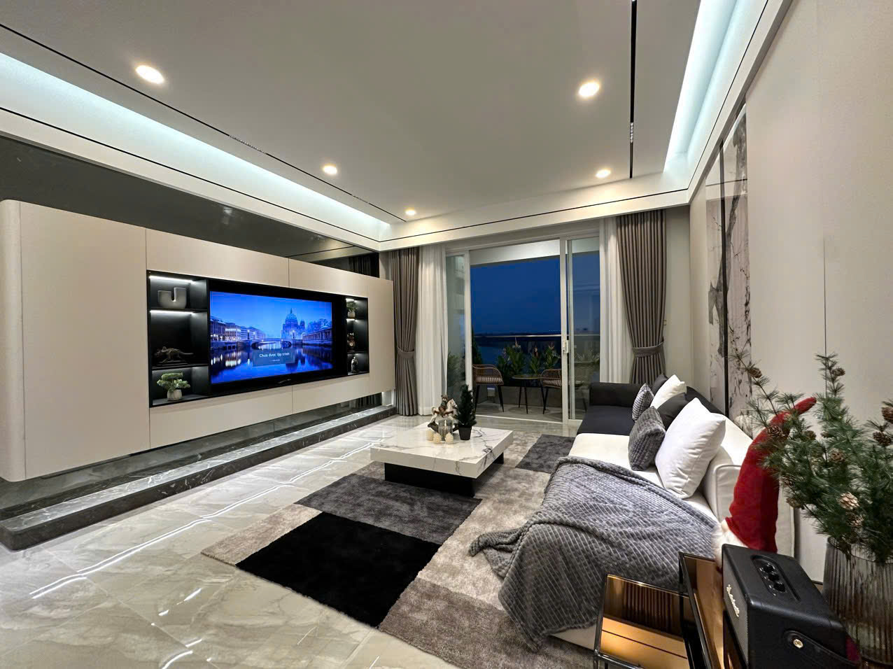 Cho thuê căn hộ Riverside Residence Phú Mỹ Hưng nhà đẹp có 3 phòng ngủ, view sông lầu 7 – 130m2