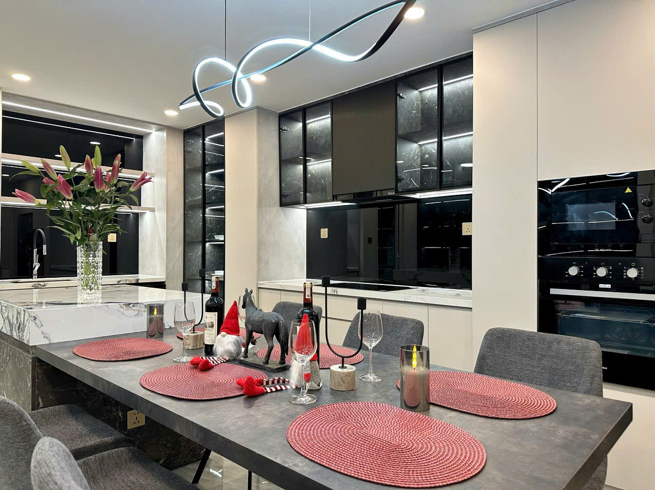 Cho thuê căn hộ Riverside Residence Phú Mỹ Hưng nhà đẹp có 3 phòng ngủ, view sông lầu 7 – 130m2 8