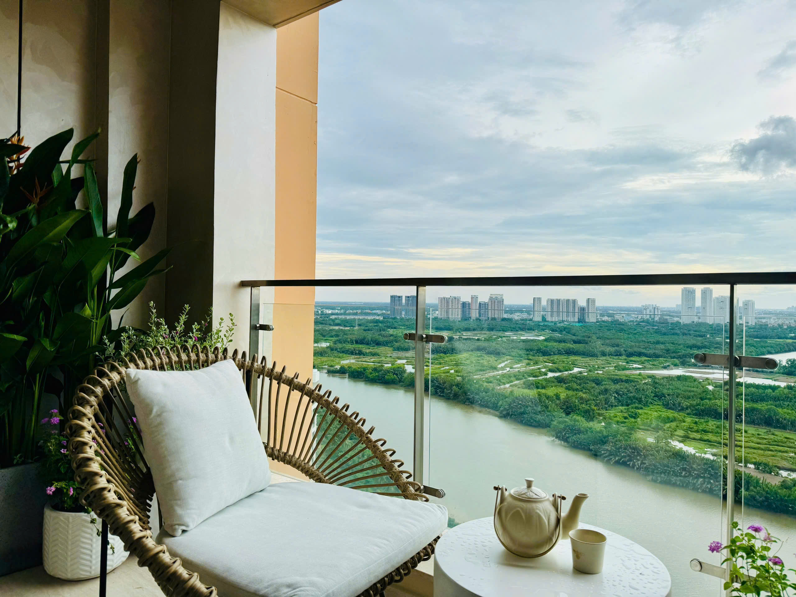 Riverside Residence Phu My Hung apartment for sale with 3 bedrooms with high-class furniture, river view – 146m2 14