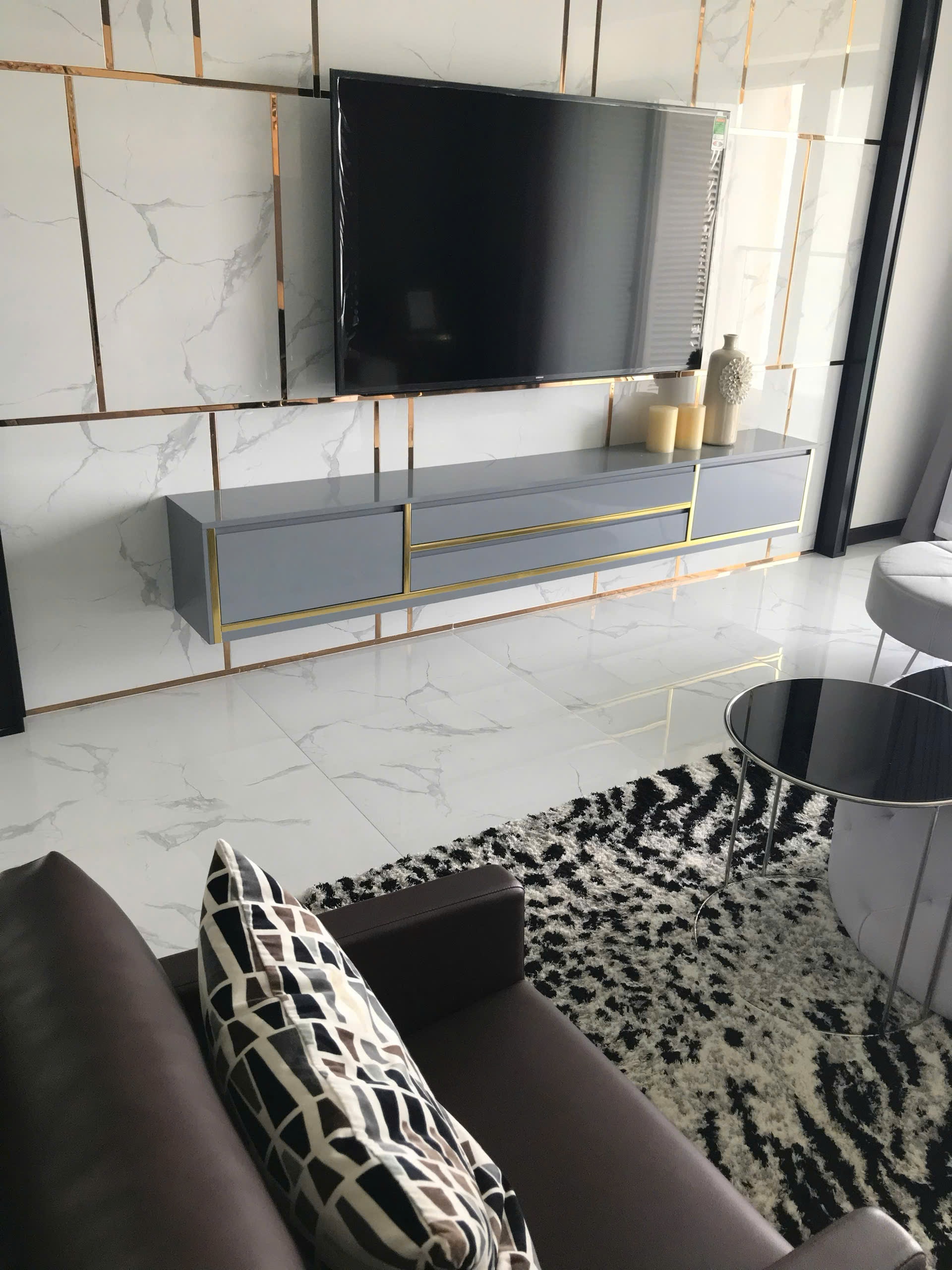 Riverside Residence Phu My Hung apartment for sale, District 7 with 3 bedrooms, parking lot, pink book