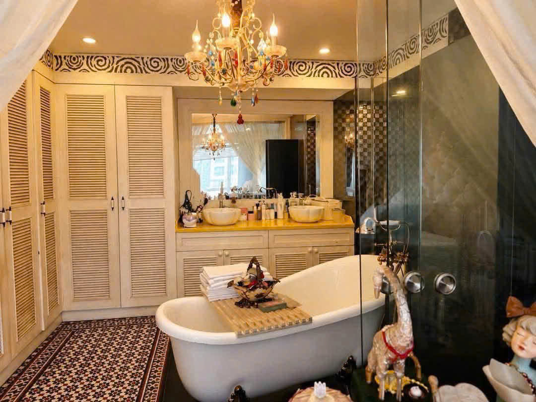Selling or renting Riverside Residence Phu My Hung corner apartment with 3 bedrooms river view – 180m2 3