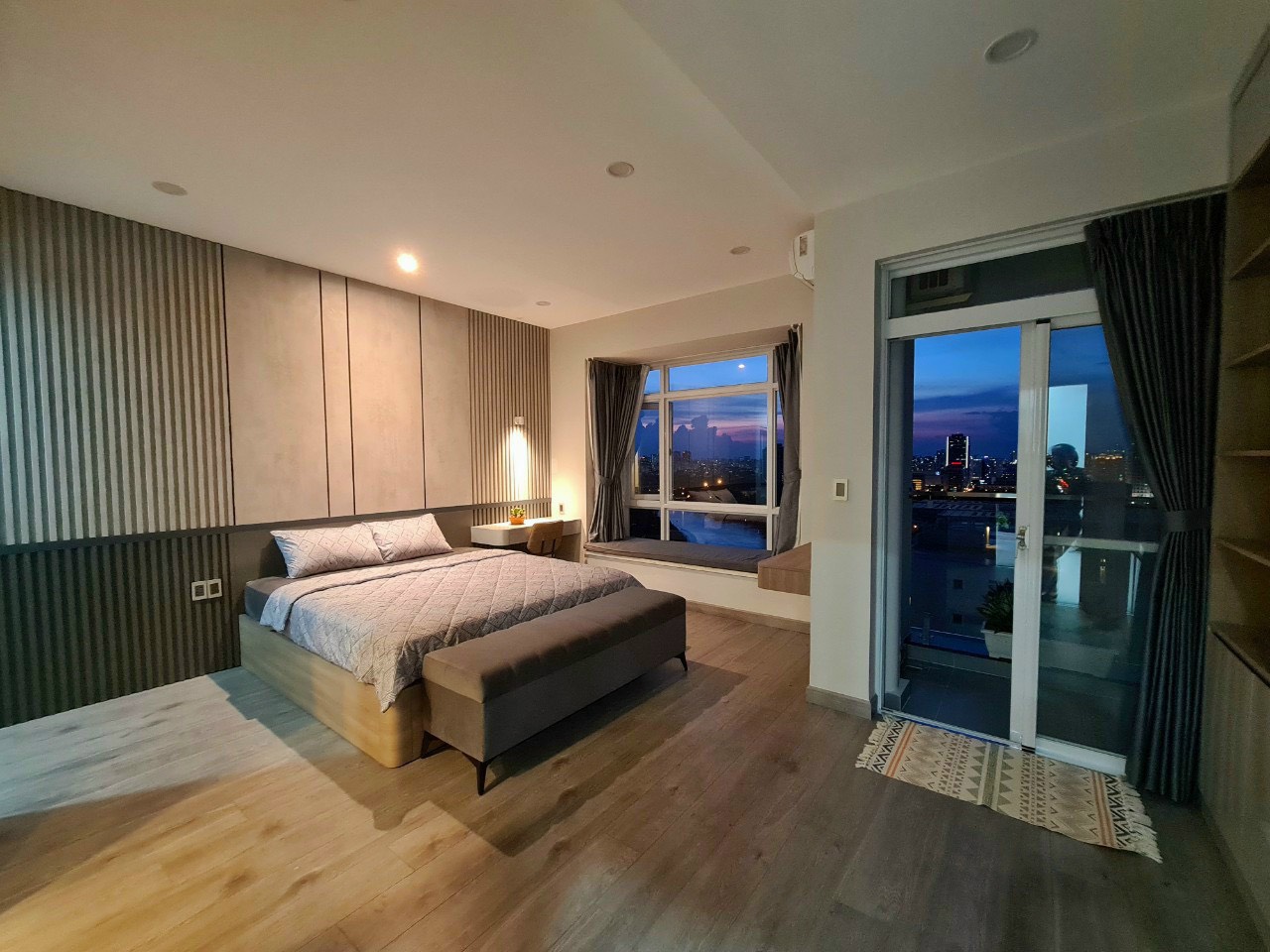 Riverside Residence Phu My Hung apartment for sale, District 7 has 3 bedrooms river view 9