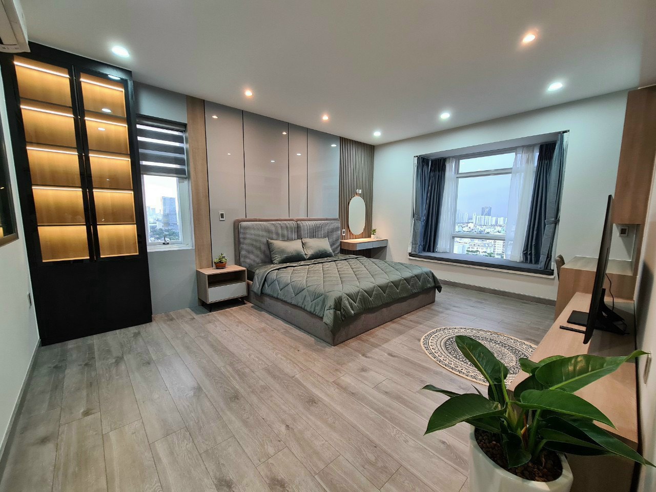 Riverside Residence Phu My Hung apartment for sale, District 7 has 3 bedrooms river view 7