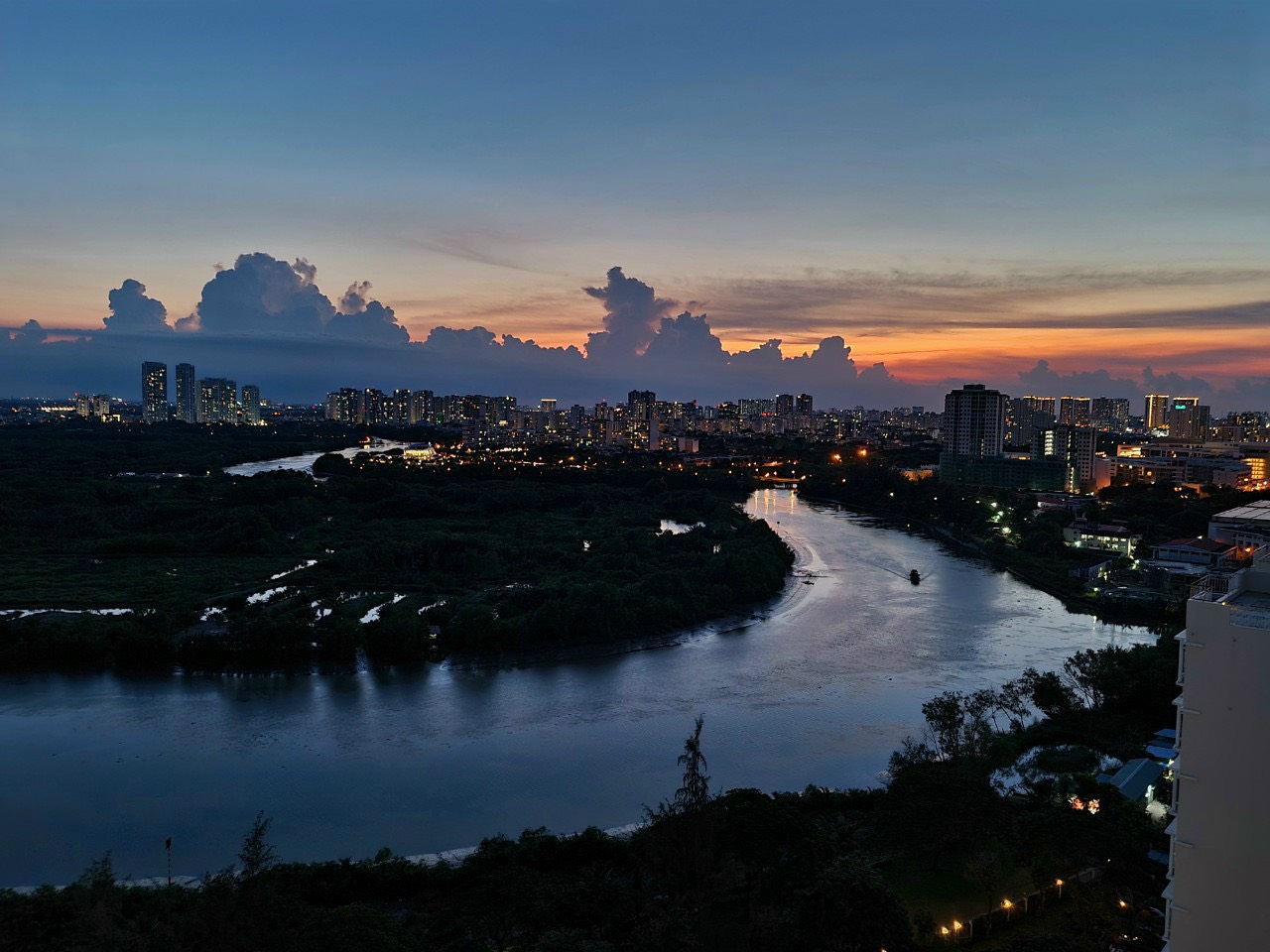 Riverside Residence Phu My Hung apartment for sale, District 7 has 3 bedrooms river view 6