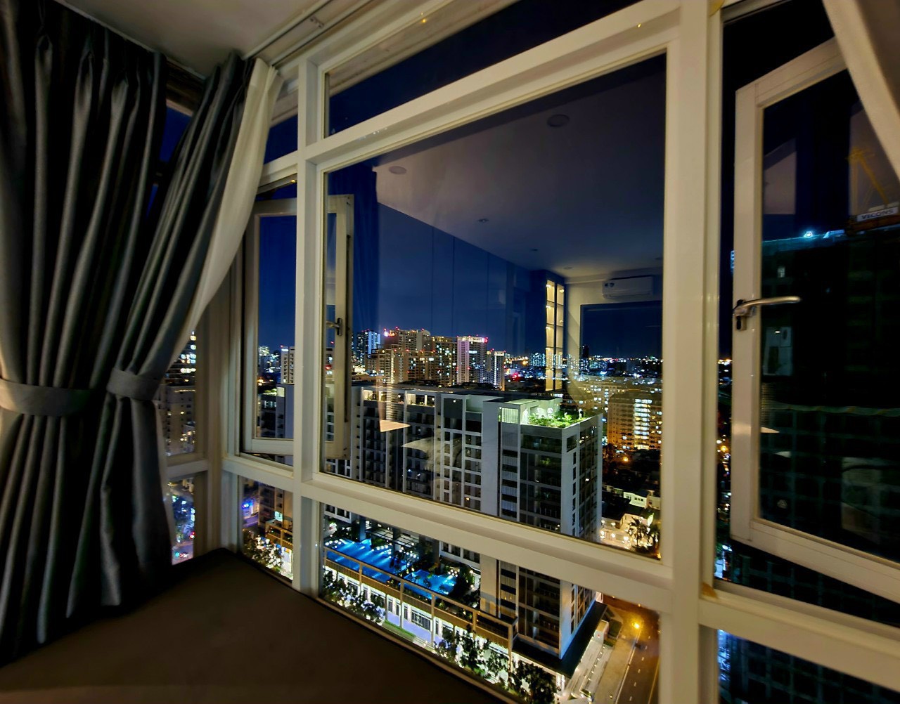 Riverside Residence Phu My Hung apartment for sale, District 7 has 3 bedrooms river view 4