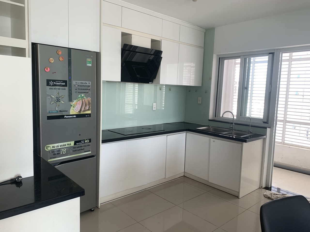 Riverside Residence Phu My Hung apartment for rent, District 7 has 2 bedrooms, river view 2
