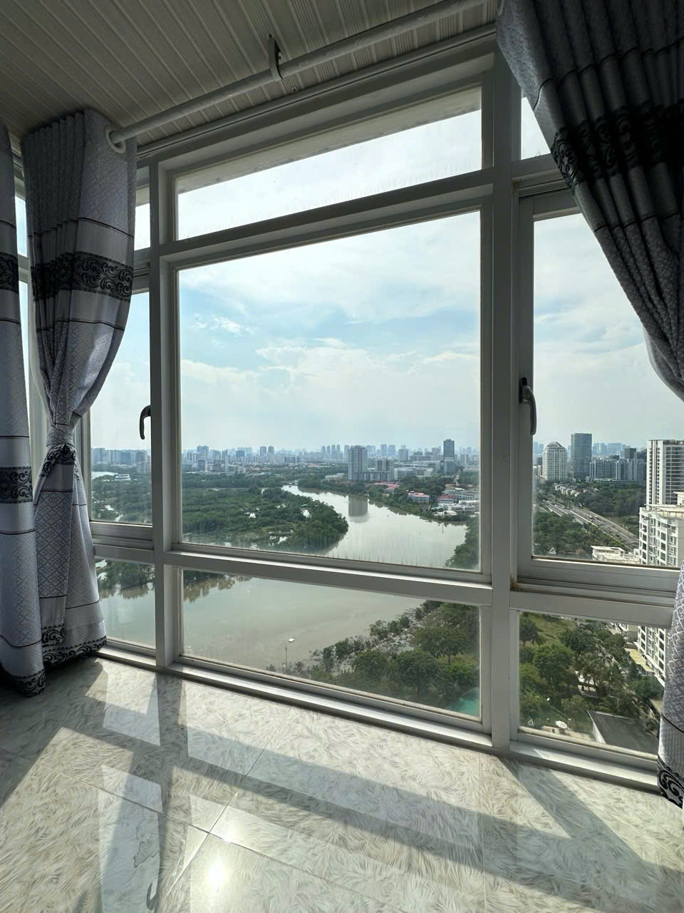 Riverside Residence Phu My Hung apartment for sale, District 7 with 2 bedrooms, high floor with river view – 79m2 1