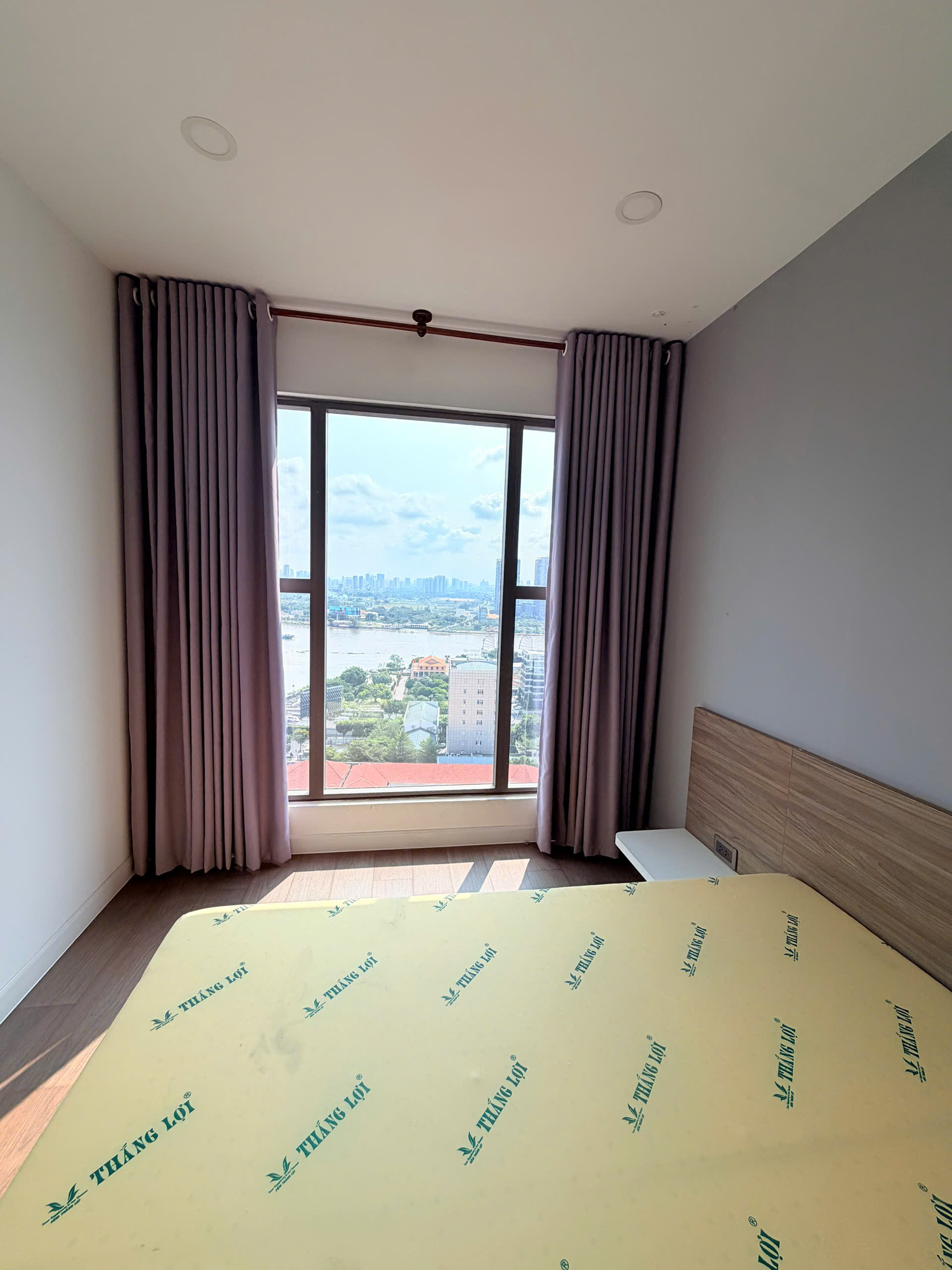 Cho thuê căn hộ Saigon Royal Riverside, Quận 4 căn góc thiết kế 2 phòng ngủ lầu 19 view sông – 88m2 6