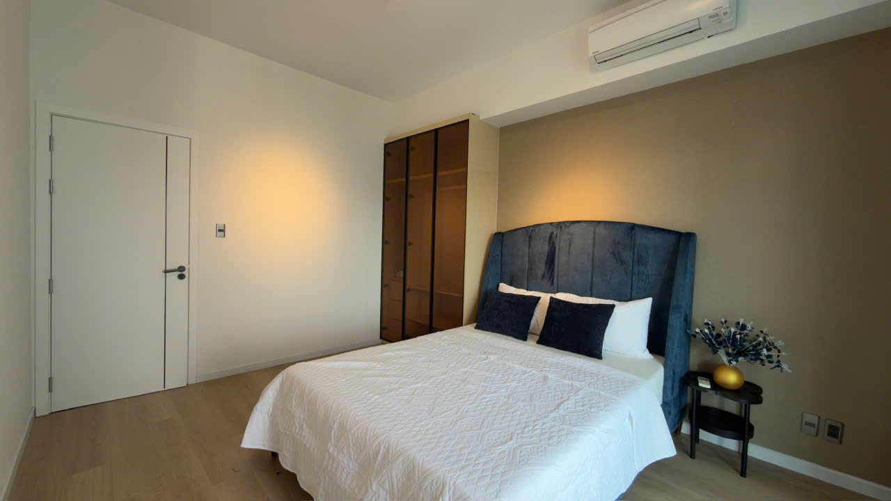 Selling or renting an apartment in Sailing Tower District 1 with 2 bedrooms with a direct view of Notre Dame Cathedral – 104m2 15