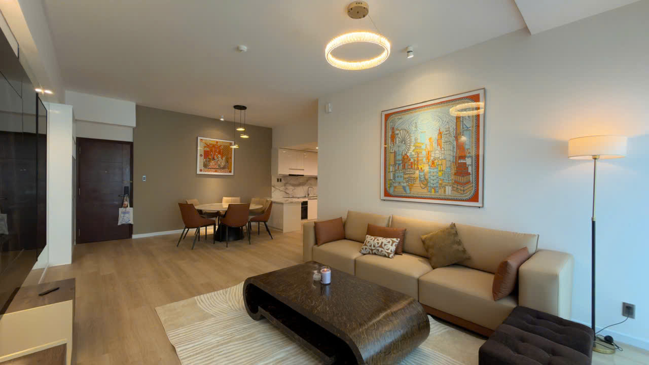 Selling or renting an apartment in Sailing Tower District 1 with 2 bedrooms with a direct view of Notre Dame Cathedral – 104m2 1