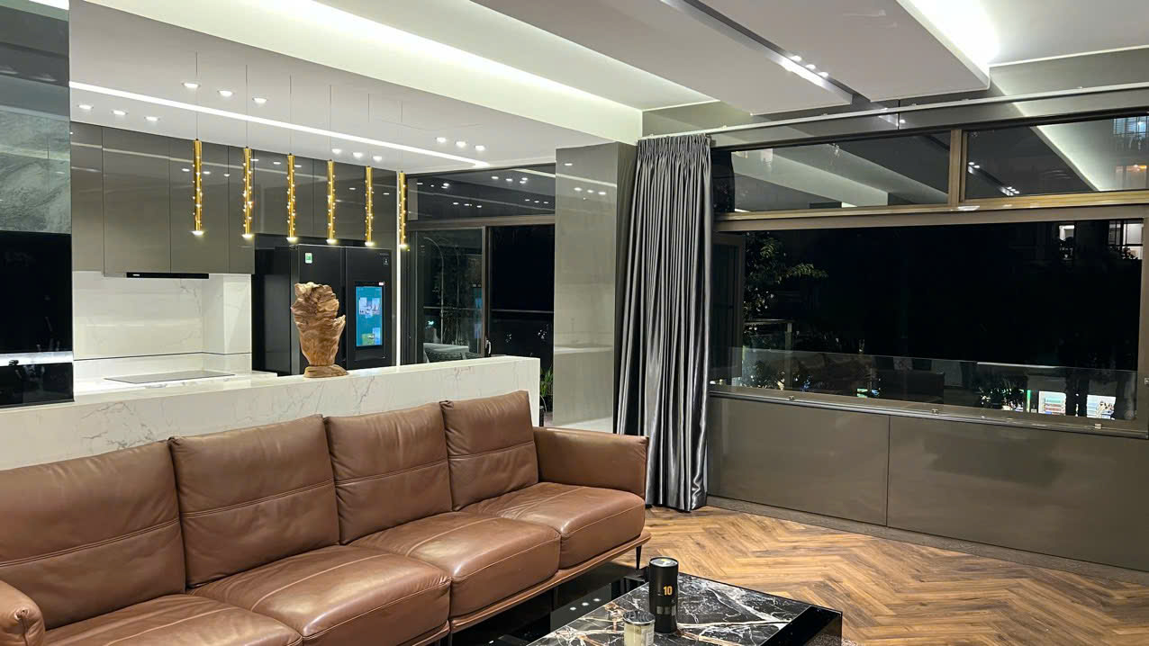 Panorama garden apartment for sale in Phu My Hung, District 7 has 3 bedrooms, 2 north-south views, car parking 9