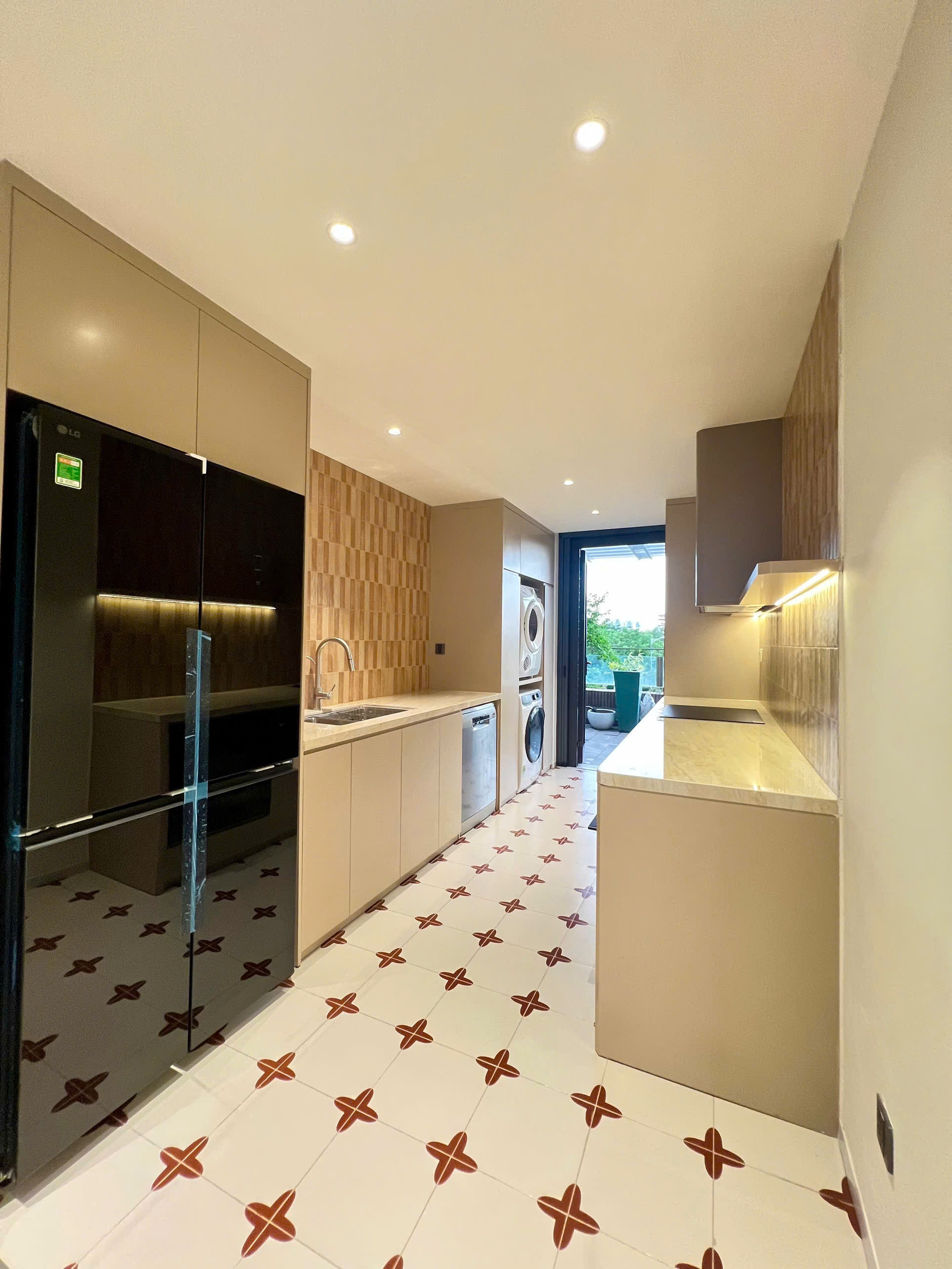 Panorama garden apartment for rent in Phu My Hung designed 3 bedrooms with new interior on the 3rd floor – 197m2 7