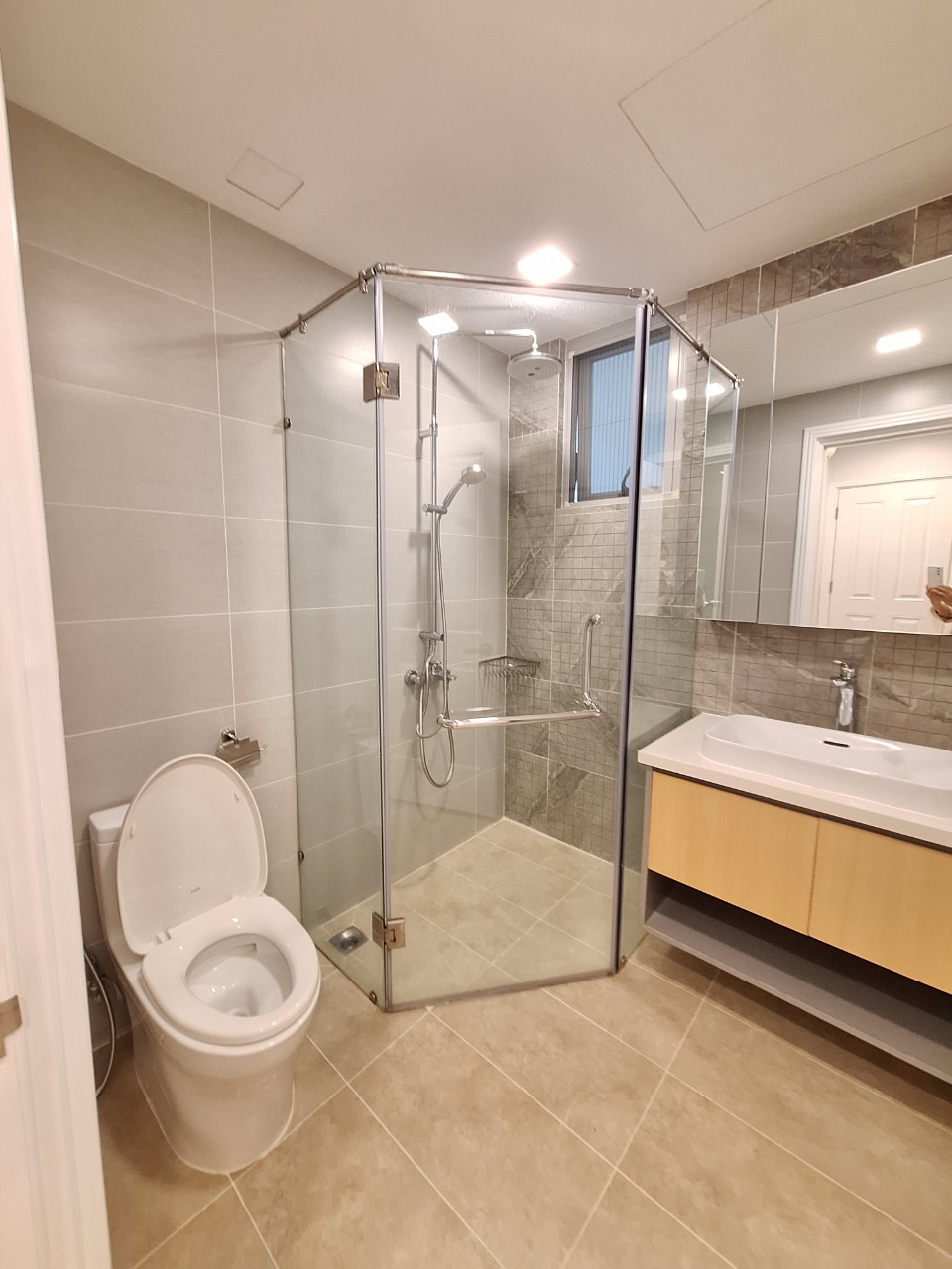 Scenic Valley Phu My Hung apartment for rent, District 7 high floor with 3 bedrooms 3