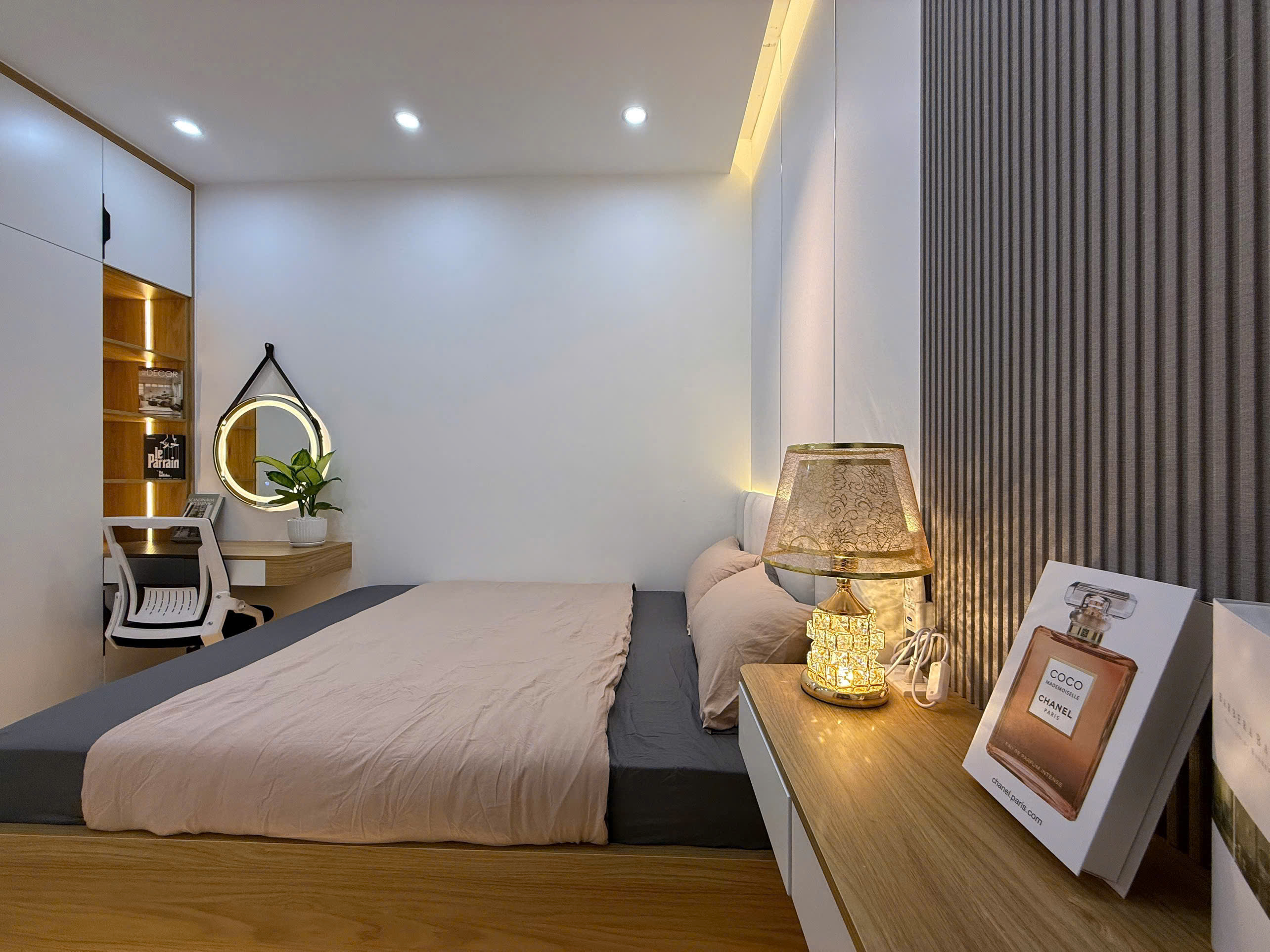 Sky Garden 1 Phu My Hung apartment for sale, District 7, new house with 3 bedrooms with park view 5