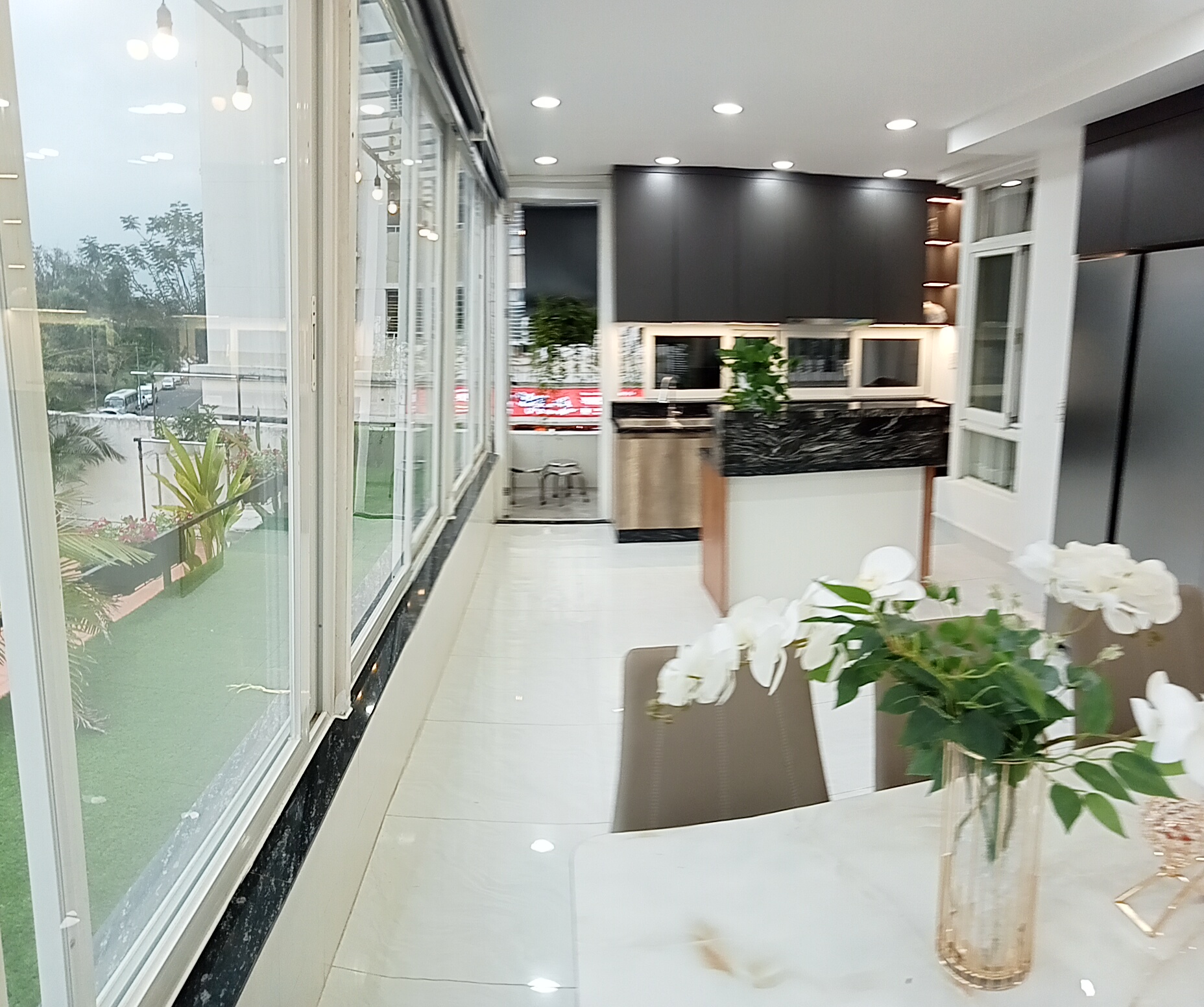 Sky Garden 3 Phu My Hung apartment for sale, District 7 has 3 bedrooms, garden, river view 8