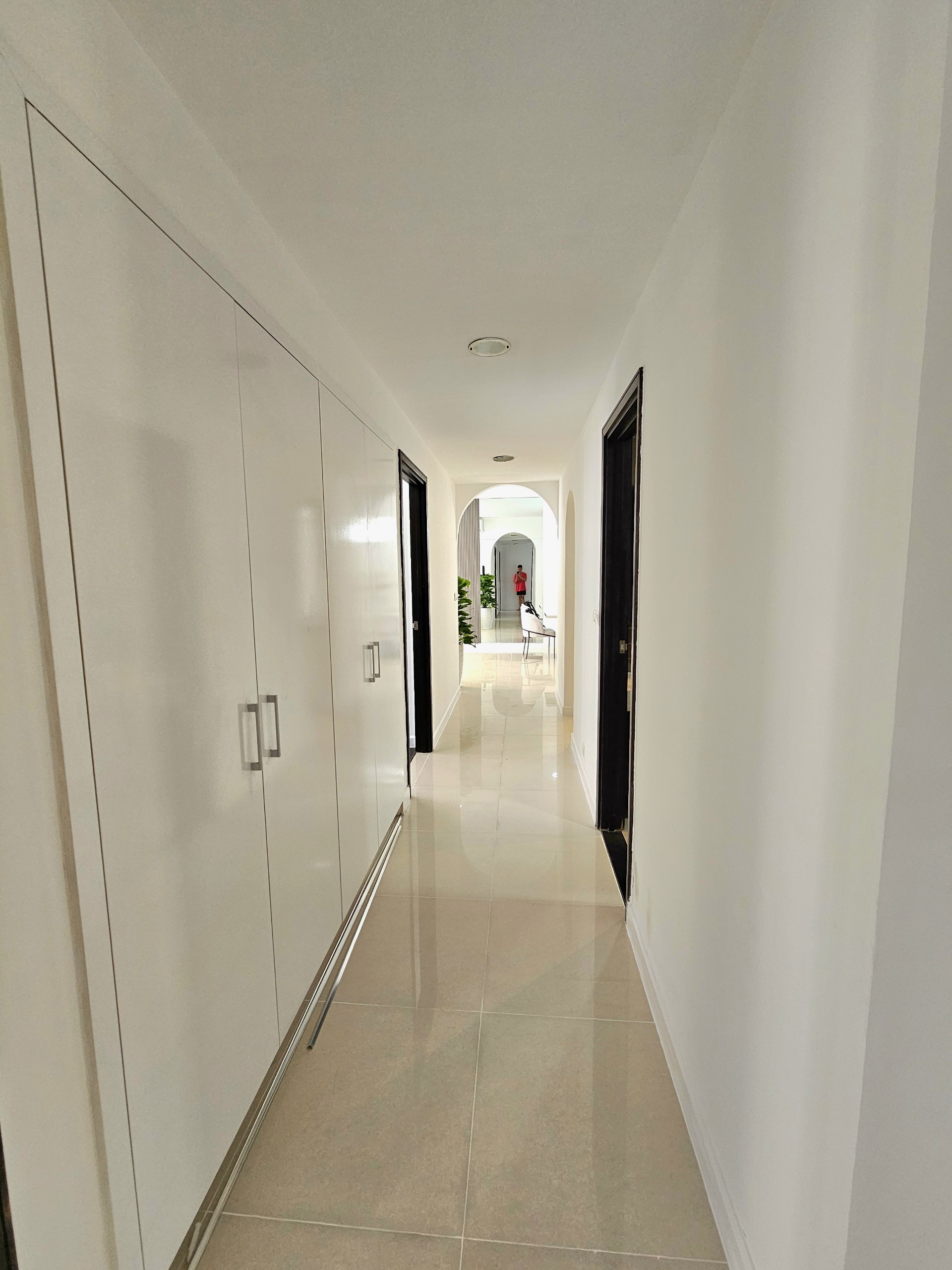 Apartment for sale in Sunrise City, Nguyen Huu Tho, District 7 with 4 bedrooms opposite Lotte supermarket 3