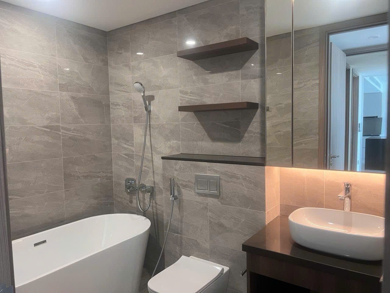 Thao Dien Green apartment for rent, Thu Duc City with 2 bedrooms with river view – 84m2 6