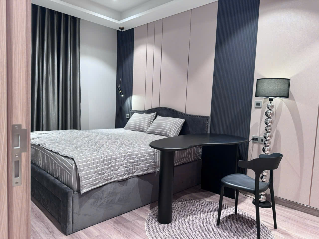 Selling or renting The Horizon Phu My Hung apartment, District 7 with 3 bedrooms with high-class furniture – 115m2 1