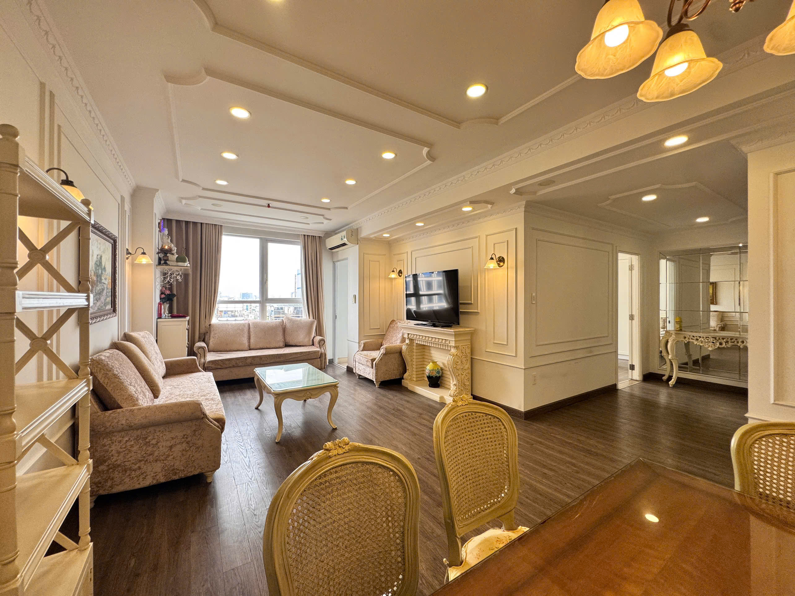 Bán căn hộ The Prince Residence, Quận Phú Nhuận căn góc thiết kế 2 phòng ngủ, gần sân bay – 99m2