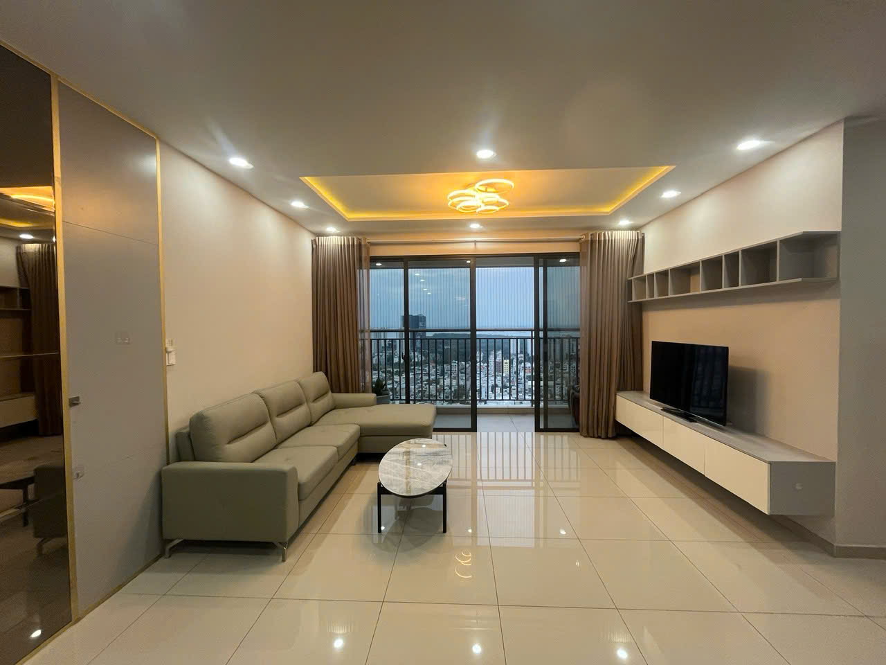 The View Riviera Point apartment for rent in District 7 with 2 bedrooms, river view, 27th floor – 105m2 5