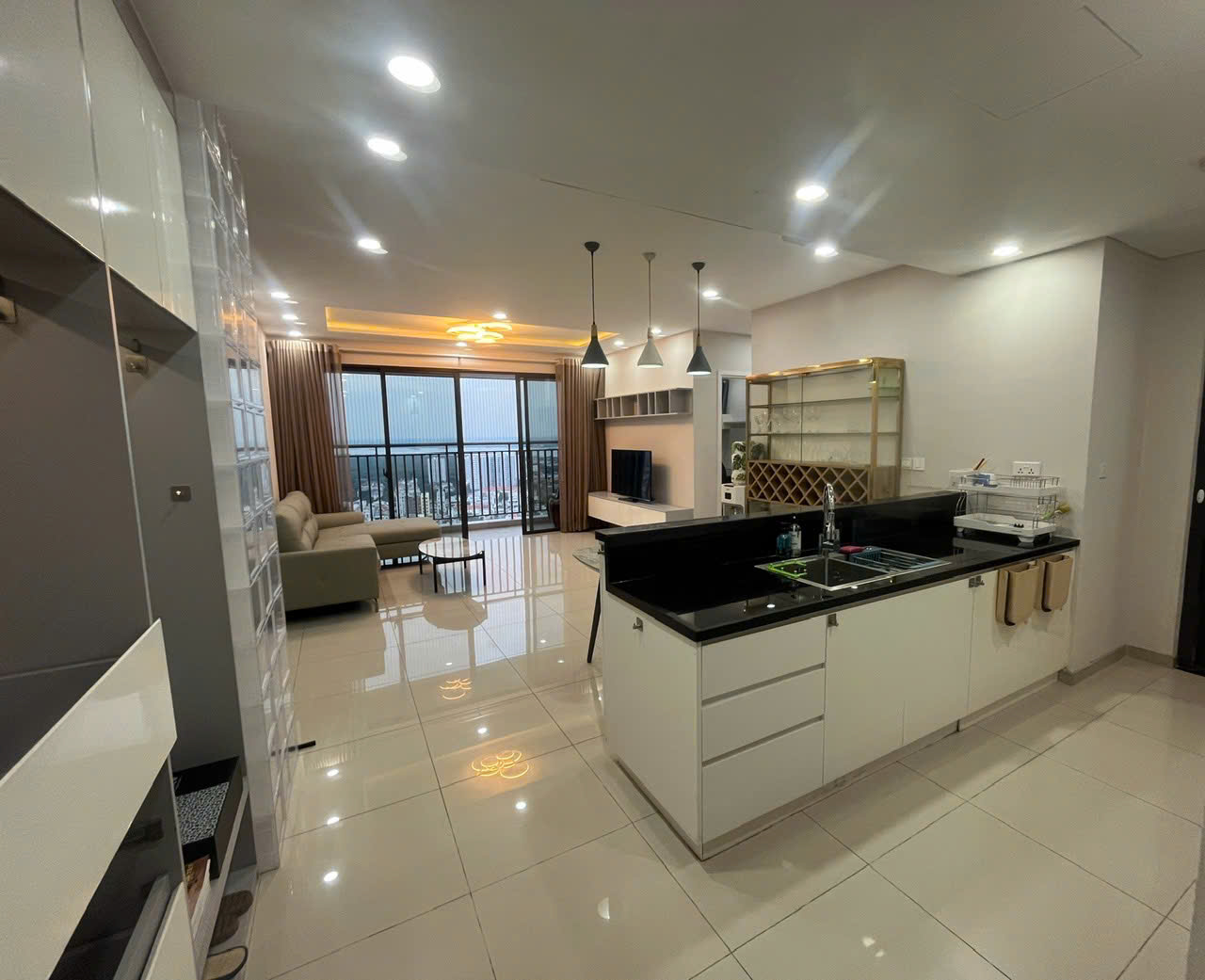 The View Riviera Point apartment for rent in District 7 with 2 bedrooms, river view, 27th floor – 105m2 4