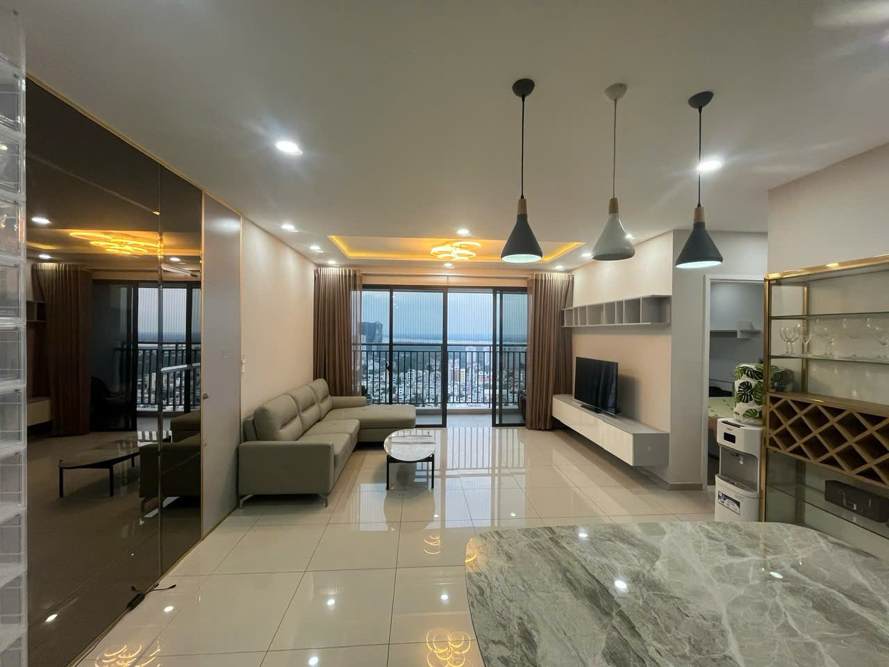 The View Riviera Point apartment for rent in District 7 with 2 bedrooms, river view, 27th floor – 105m2 1