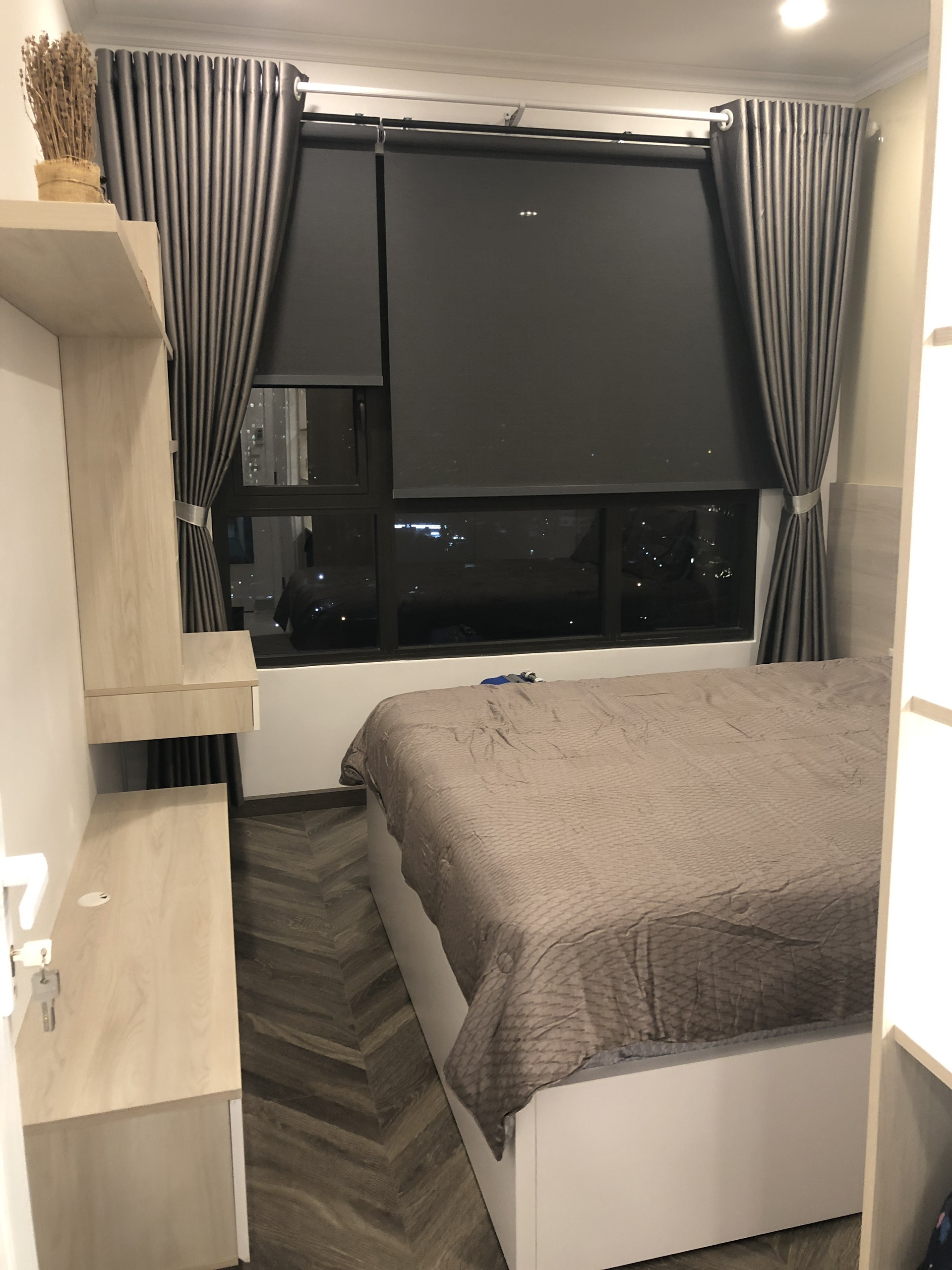 The View Riviera Point apartment for sale in District 7 has 2 fully equipped bedrooms 12
