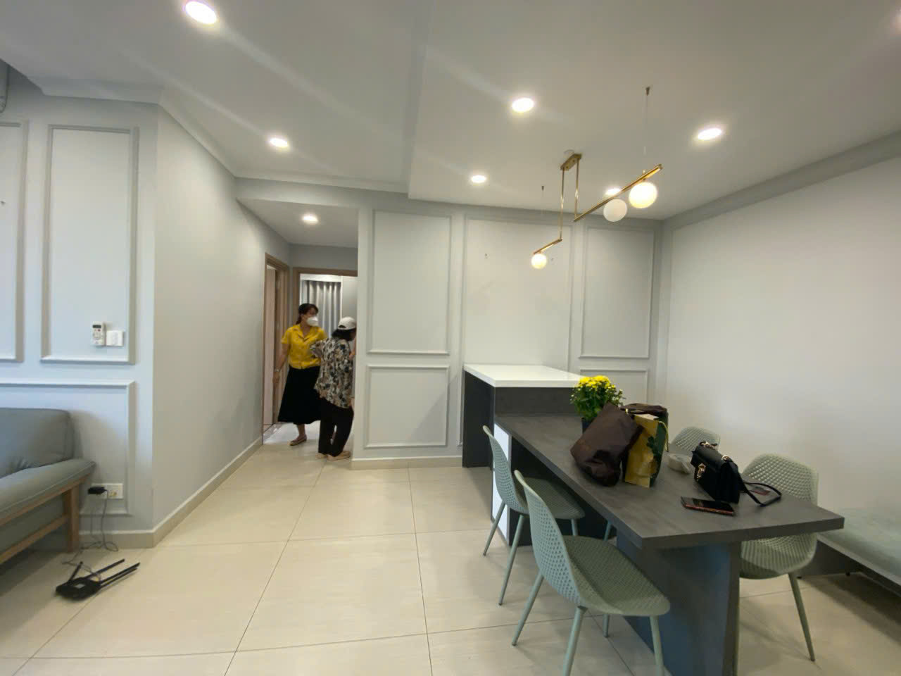 Urban Hill Phu My Hung apartment for sale, District 7 has 2 bedrooms, large balcony, quiet view, low floor 7
