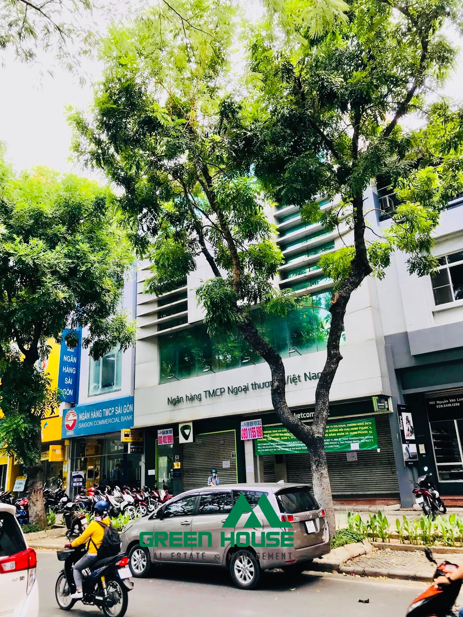 Townhouse for rent in Phu My Hung- District 7 3