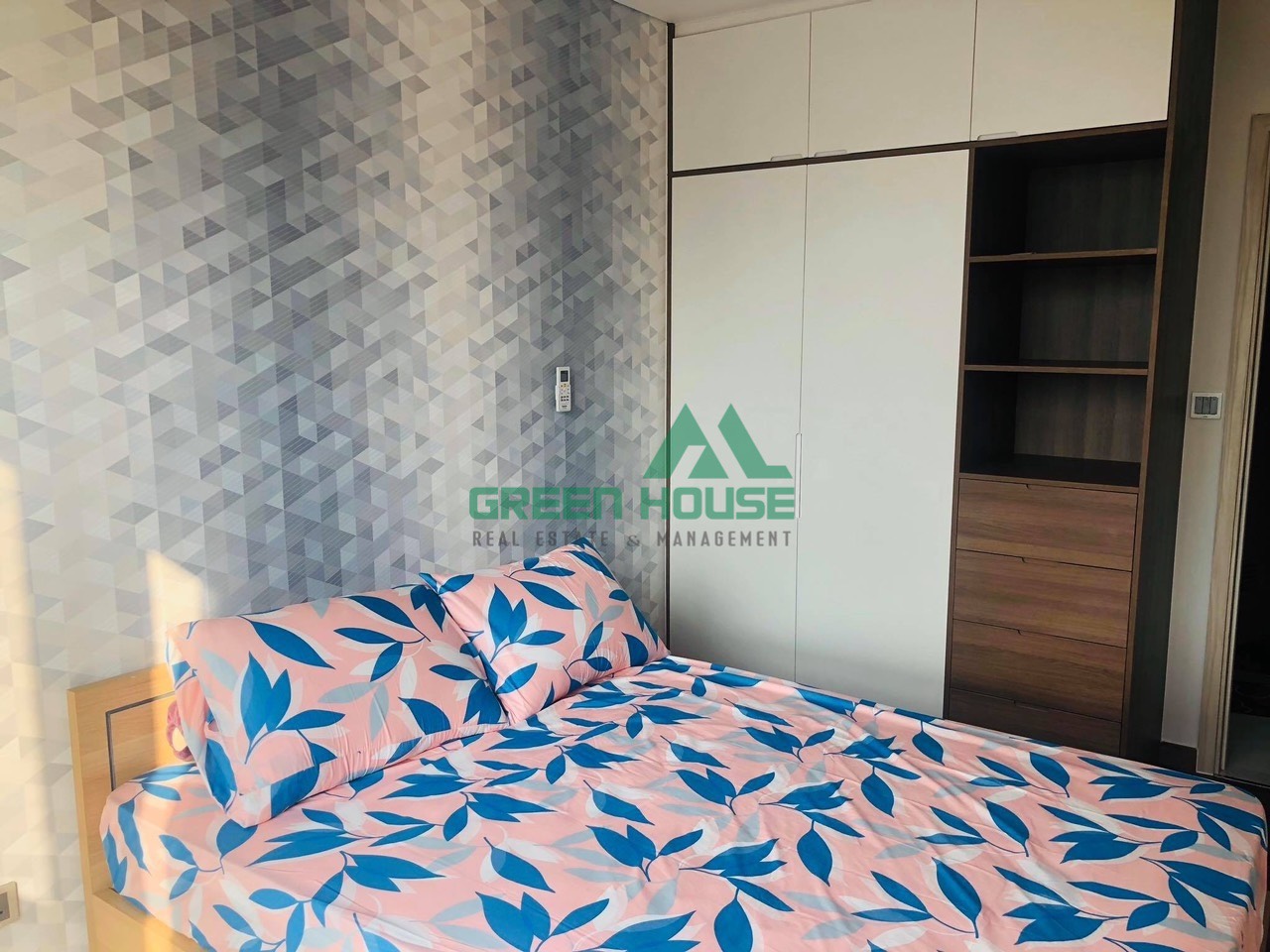 Midtown Phu My Hung apartment for rent in District 7  10