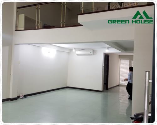 Cho thuê căn góc bùi bằng đoàn mới xấy tại Phú Mỹ Hưng  1