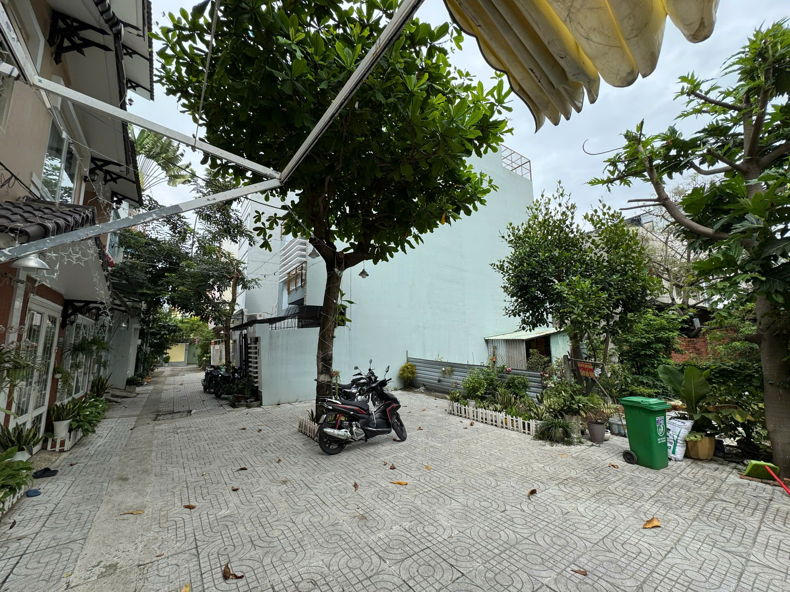Land for sale in alley 30 Lam Van Ben, Tan Kieng Ward, District 7 car alley, pink book 4