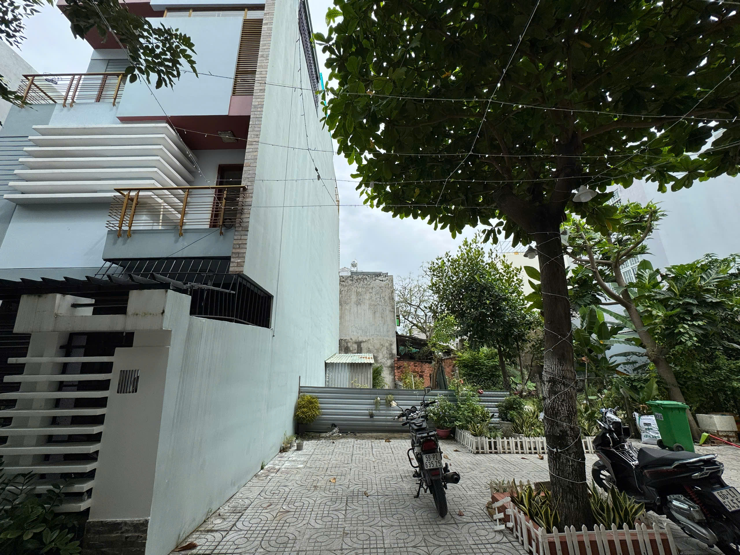 Land for sale in alley 30 Lam Van Ben, Tan Kieng Ward, District 7 car alley, pink book 1