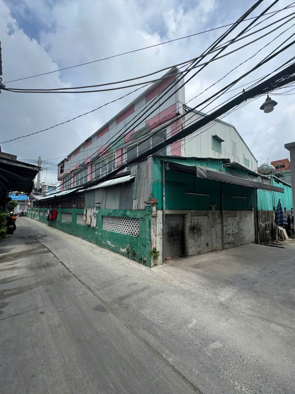 Land for sale in front of 1627 Huynh Tan Phat, Phu My Ward, District 7 super rare 17m, West – 524m2 6
