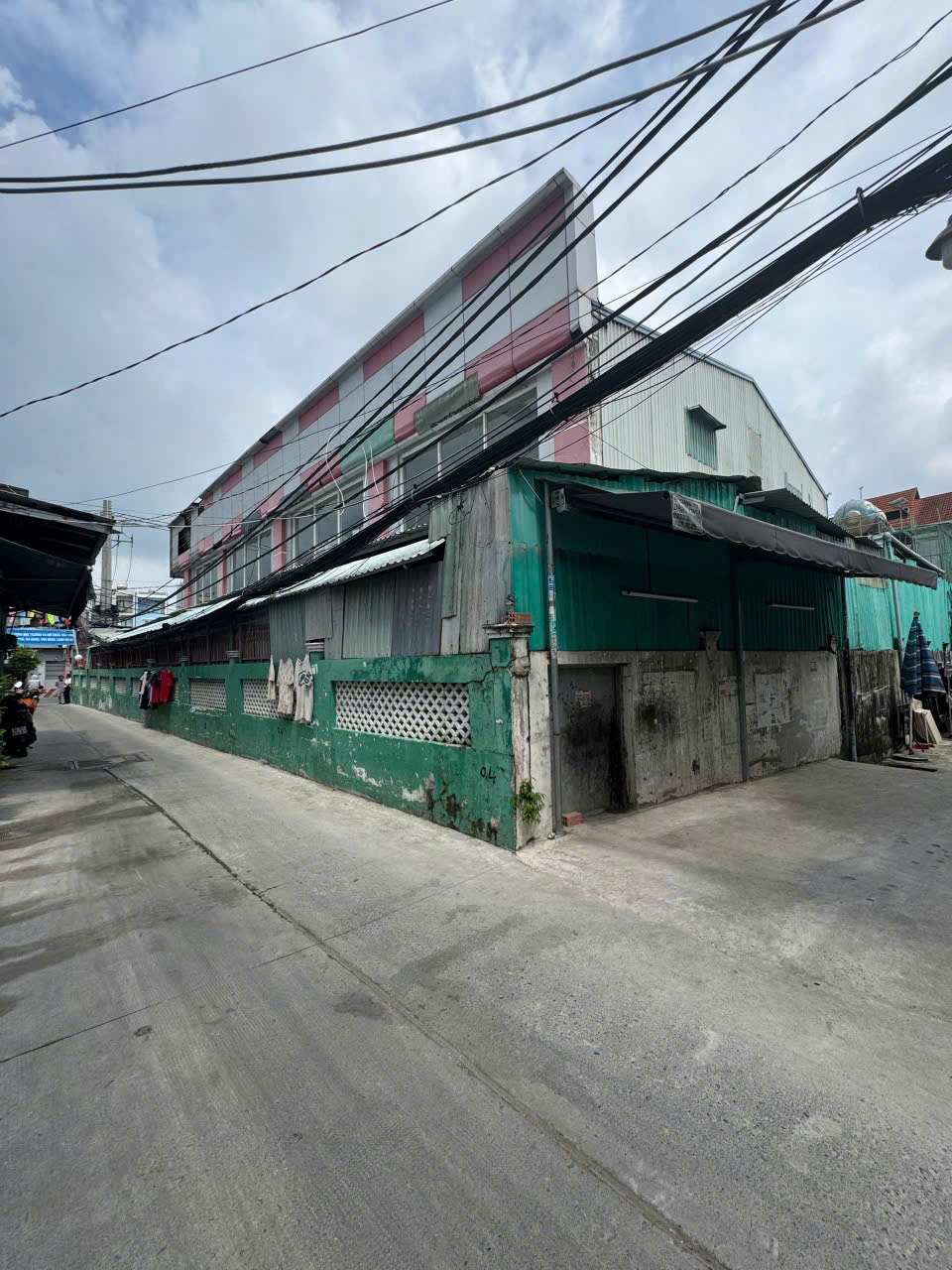 Land for sale in front of 1627 Huynh Tan Phat, Phu My Ward, District 7 super rare 17m, West – 524m2 1