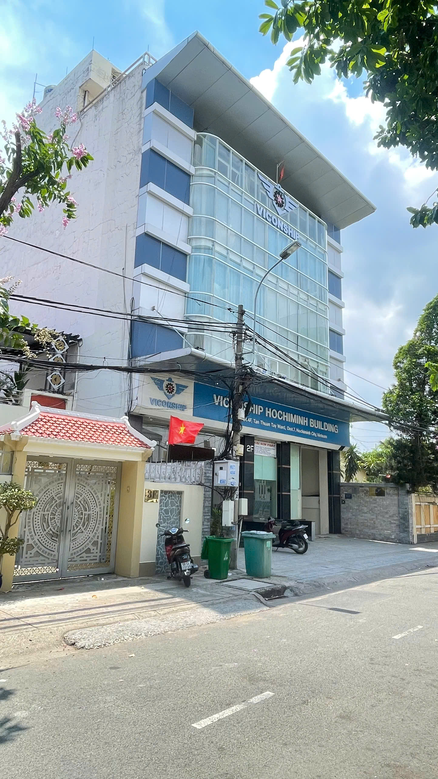 Land lot for sale 6F, 4F street, bank residential area, District 7 is built with 7 floors – 257.4m2 1