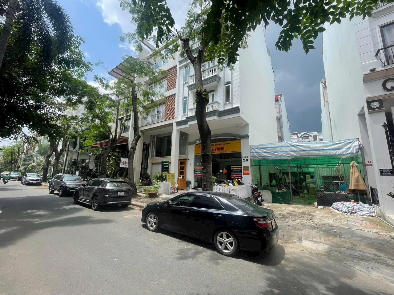 Land for sale in front of Hung Gia, Phu My Hung, District 7, a busy business area built in a basement + mezzanine + 3 floors 7