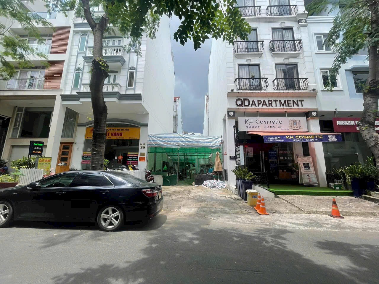 Land for sale in front of Hung Gia, Phu My Hung, District 7, a busy business area built in a basement + mezzanine + 3 floors 6