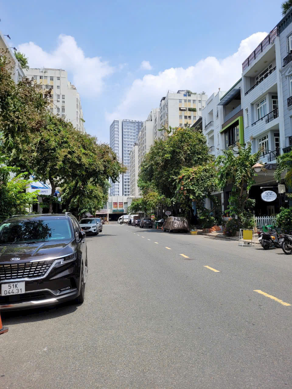 Land for sale in front of Hung Phuoc 4 Phu My Hung, District 7, corner lot R3-13 park facing North – 148m2 4