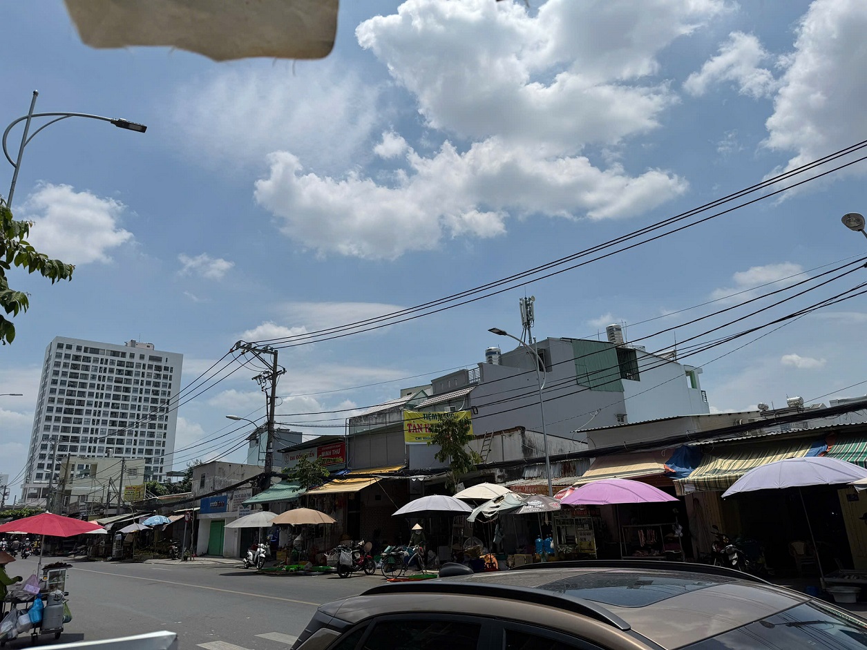 Land for sale in front of Le Van Luong, Phuoc Kien, Nha Be, beautiful location, good business -335.7m2 4