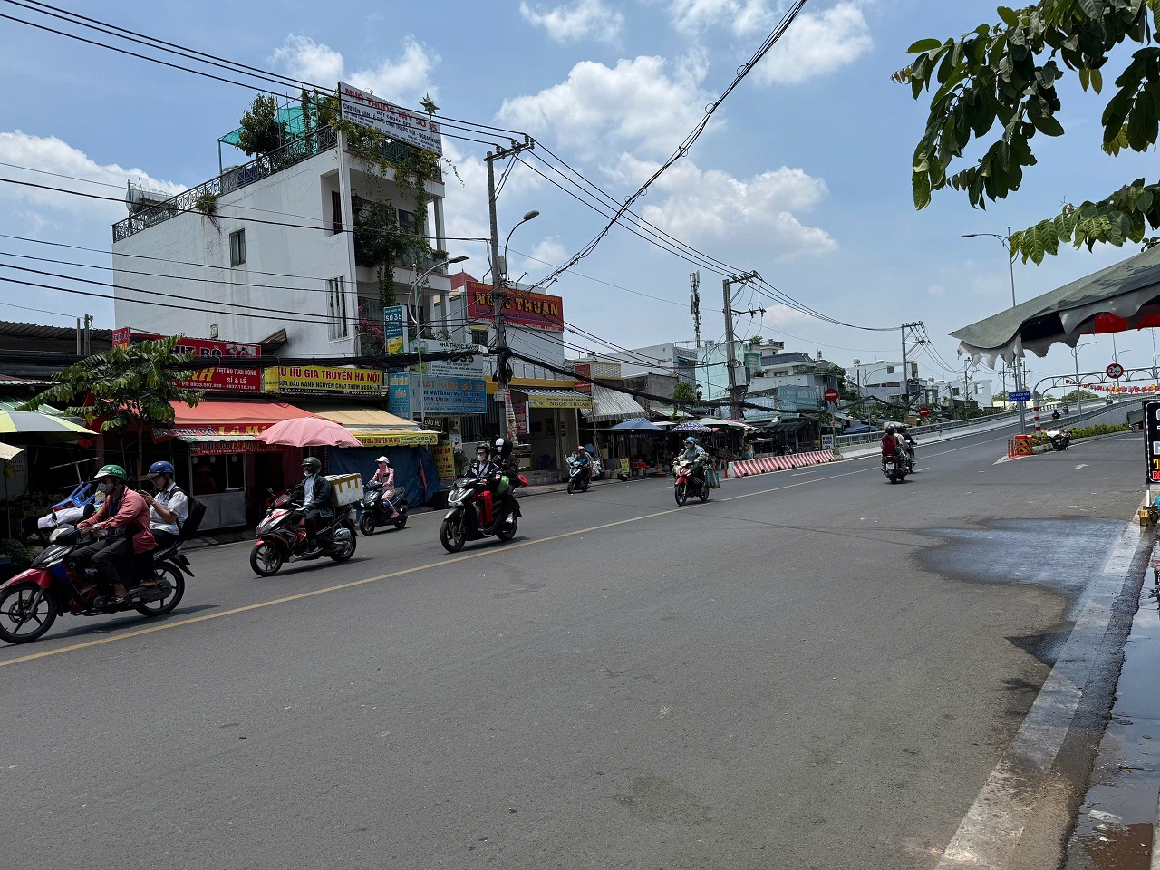 Land for sale in front of Le Van Luong, Phuoc Kien, Nha Be, beautiful location, good business -335.7m2 2