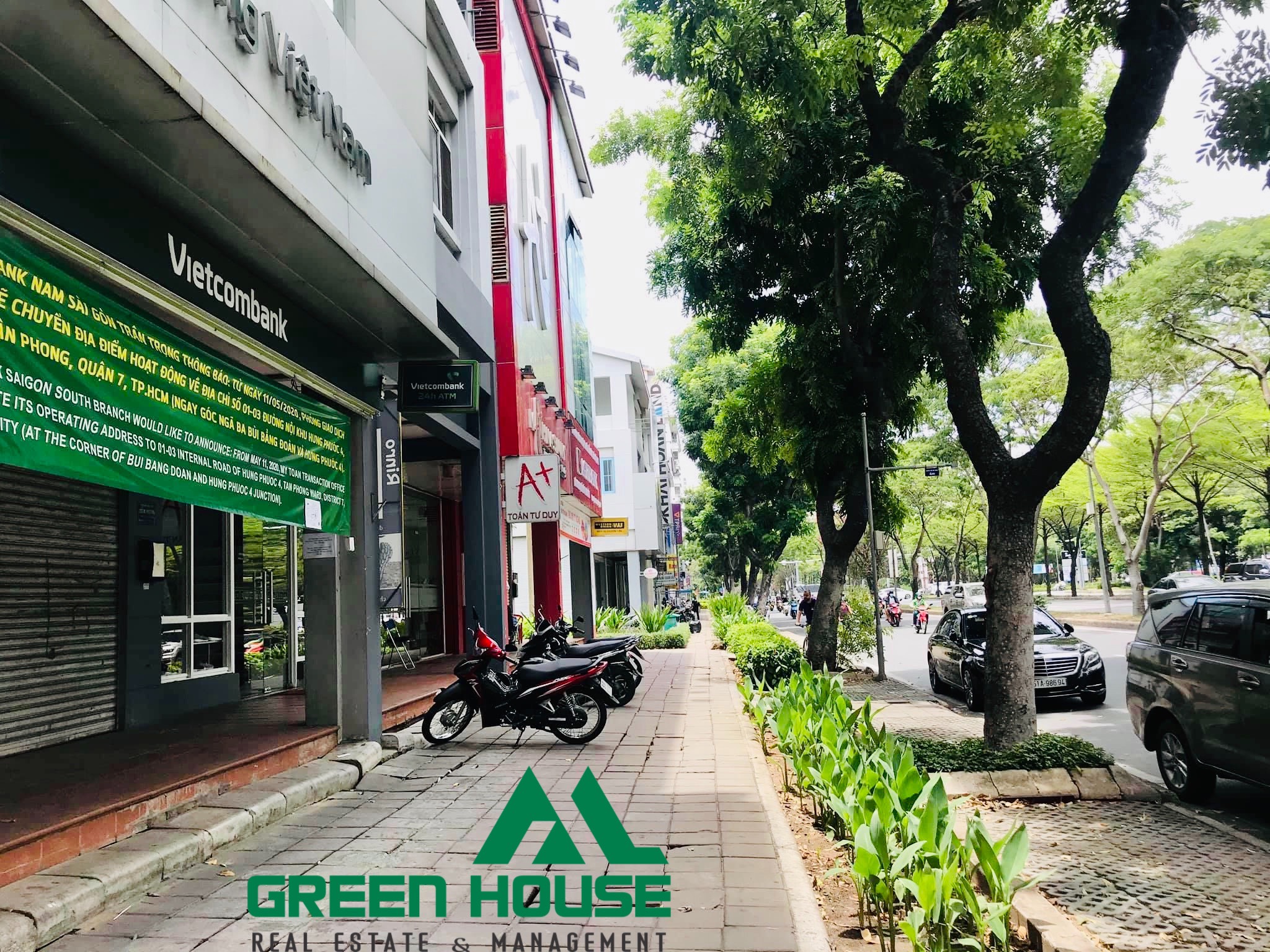 Townhouse for rent in Phu My Hung- District 7 1