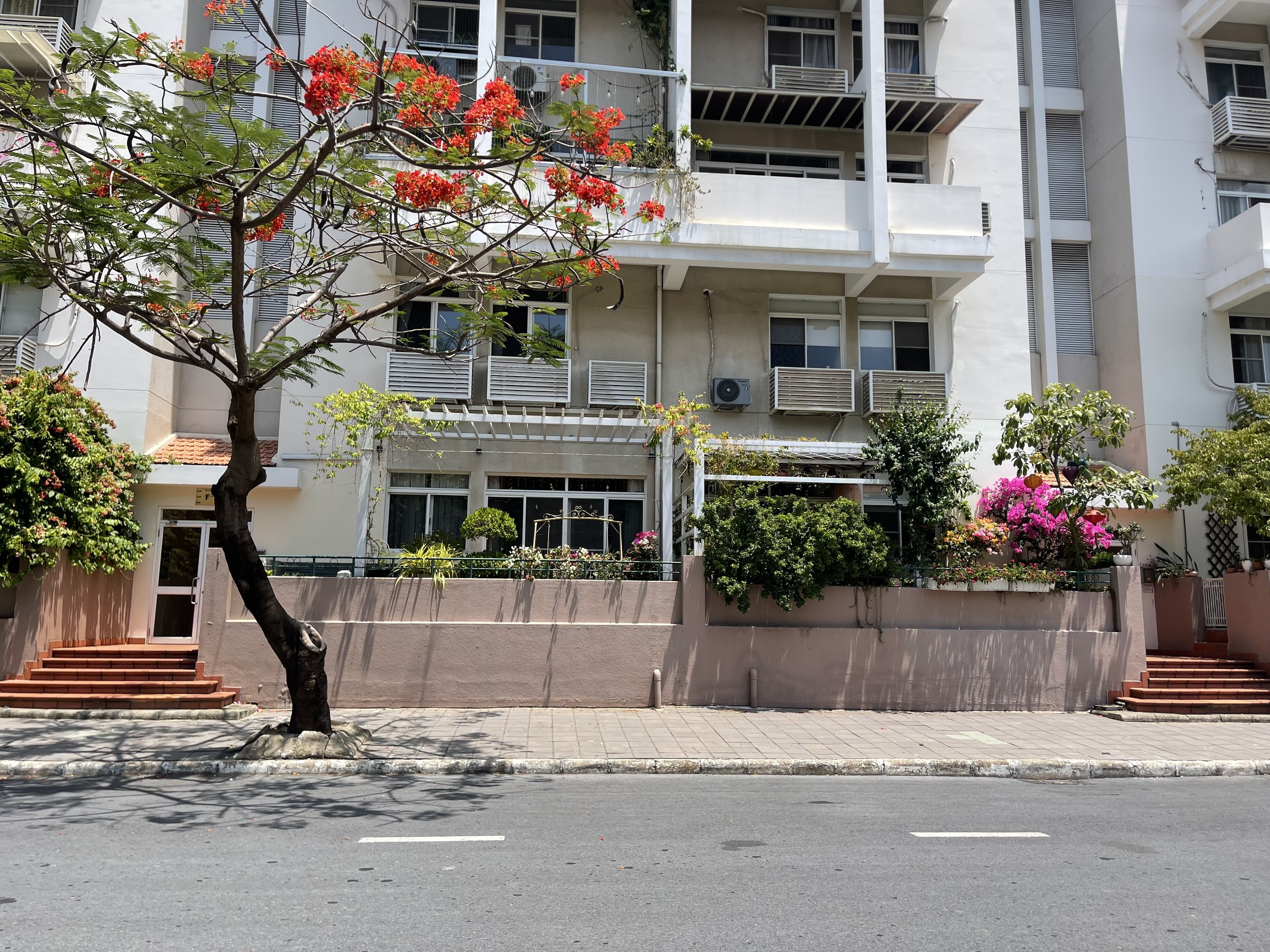 My Tu Phu My Hung groundhouse for sale, District 7 has 3 bedrooms in the center of Canh Hill area 1