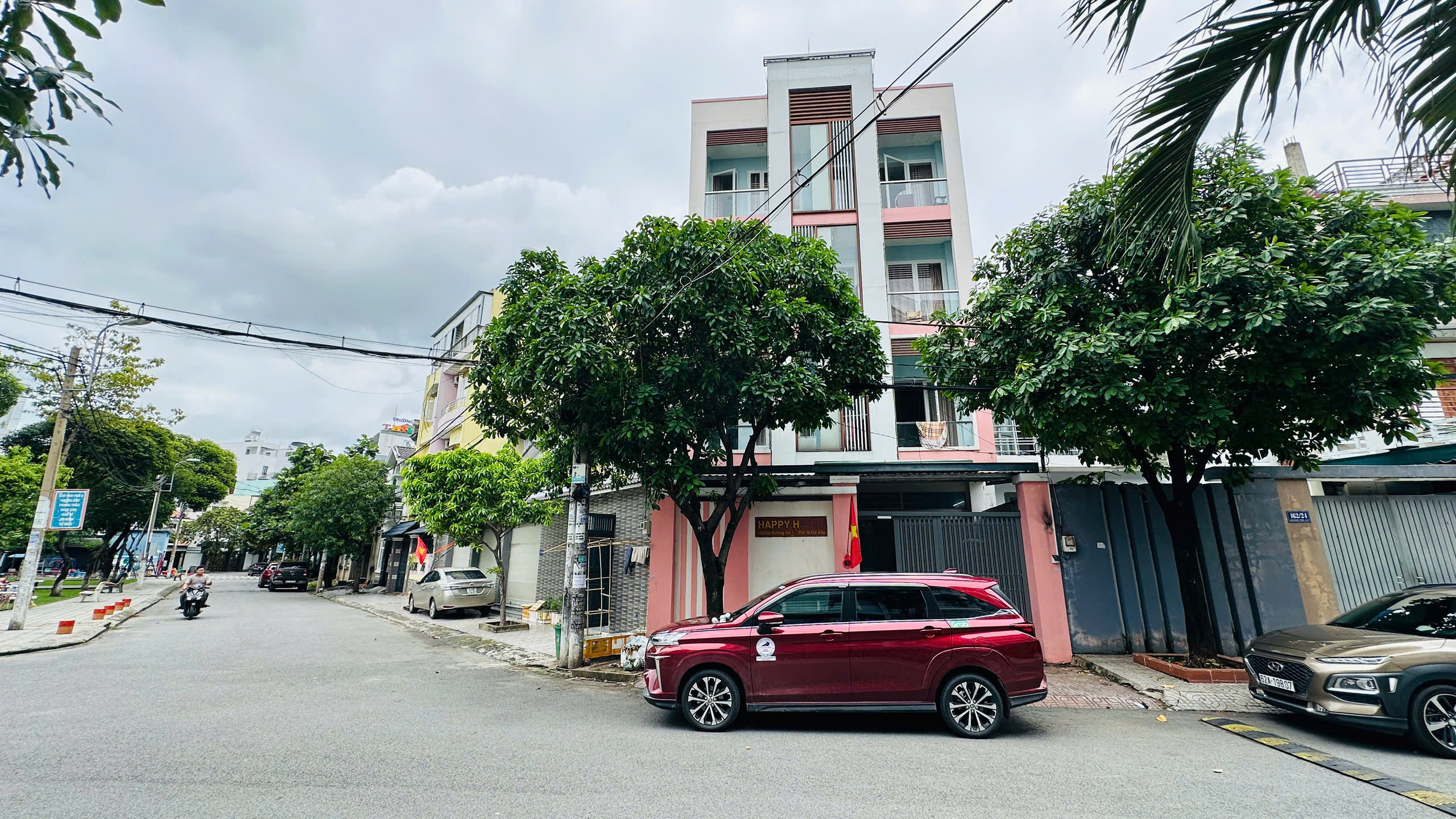 Bán khách sạn 162 Nguyễn Văn Khối, Phường 8, Gò Vấp, xây 4 tầng có 19 phòng ngủ, gần sân bay – 149m2